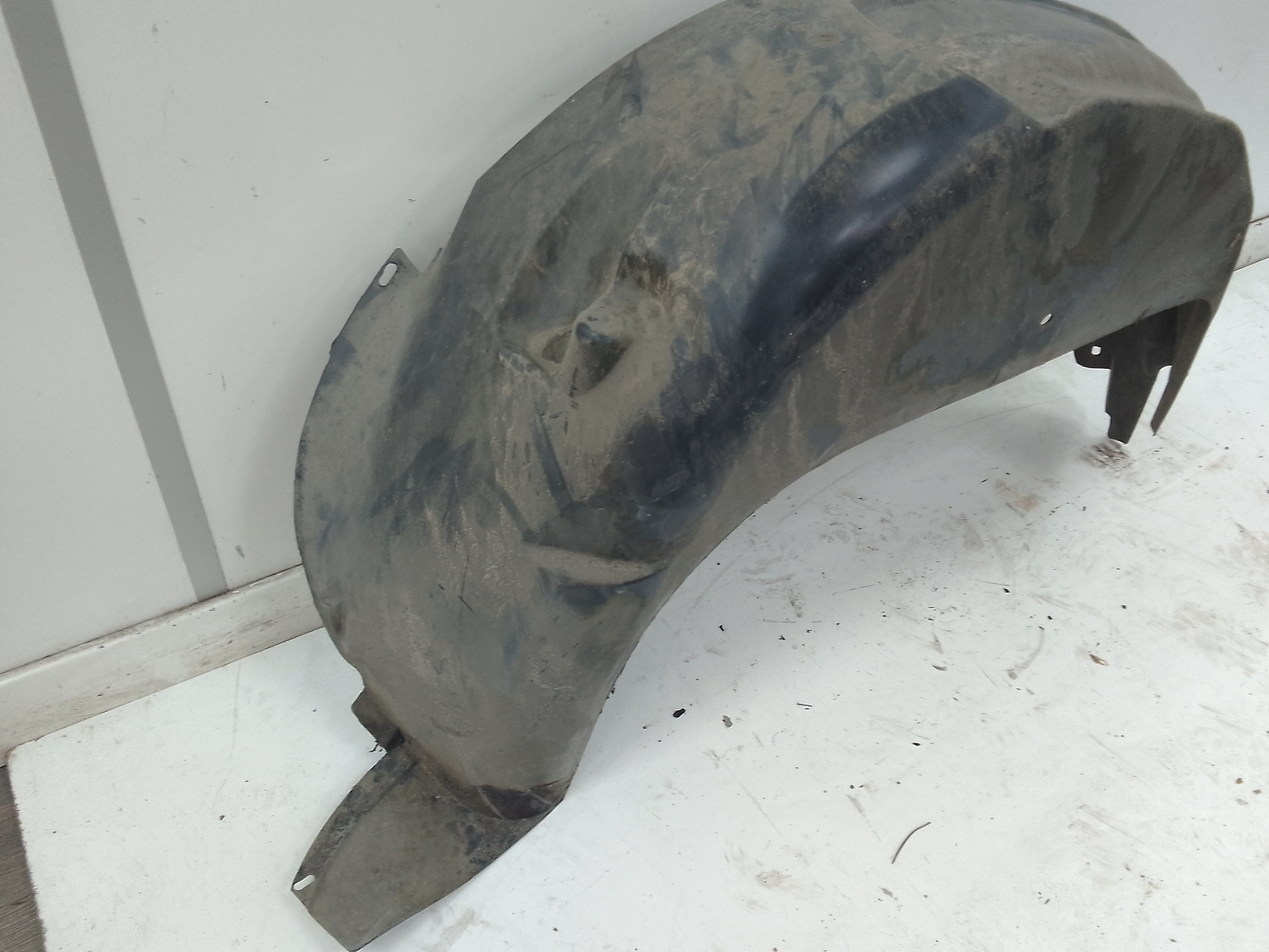 Pase de rueda trasero izquierdo renault kangoo ii (f/kw0)(2008->)