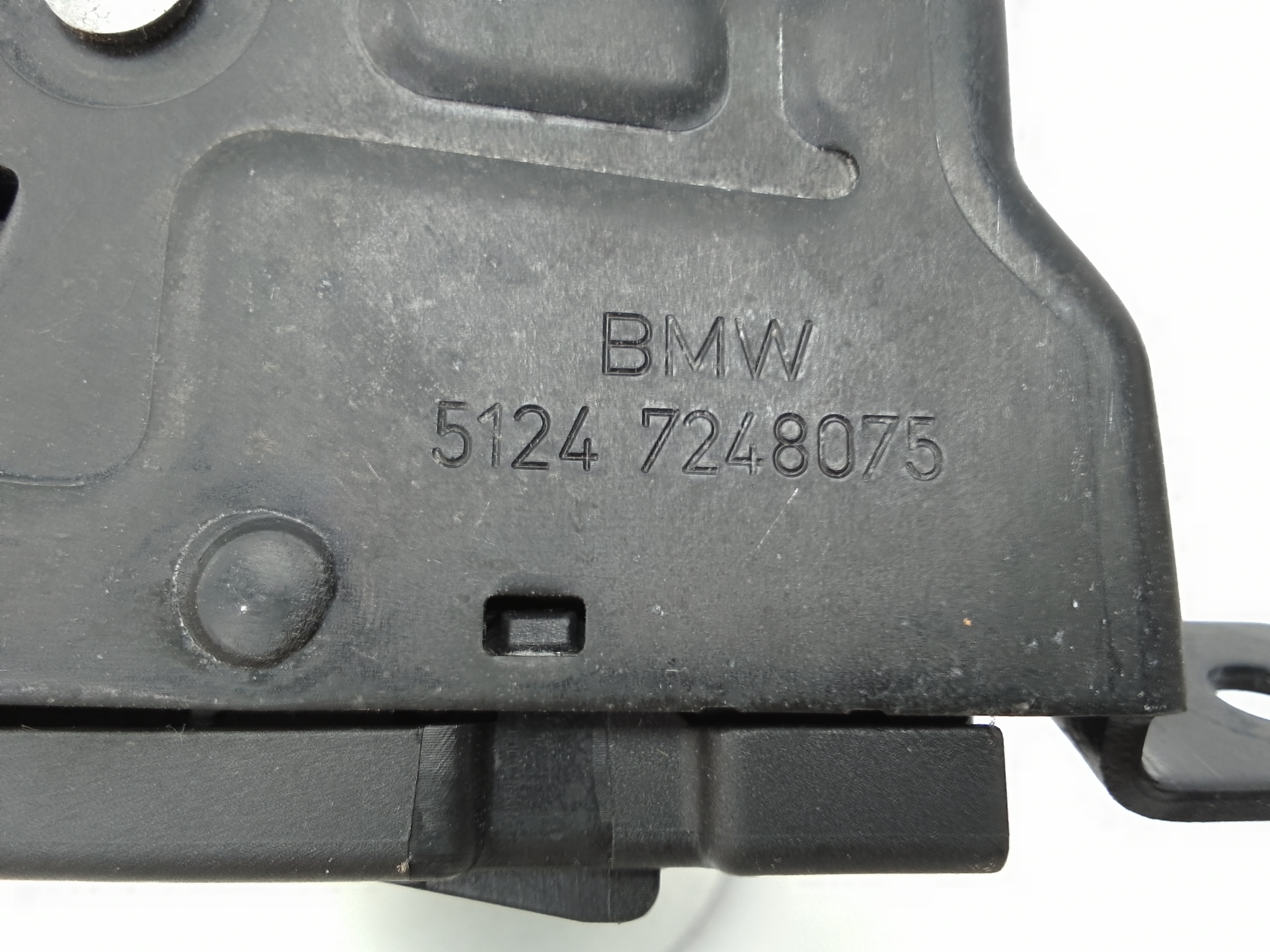 Cerradura maletero / porton bmw serie 1 berlina 5p (f20)(2011->)