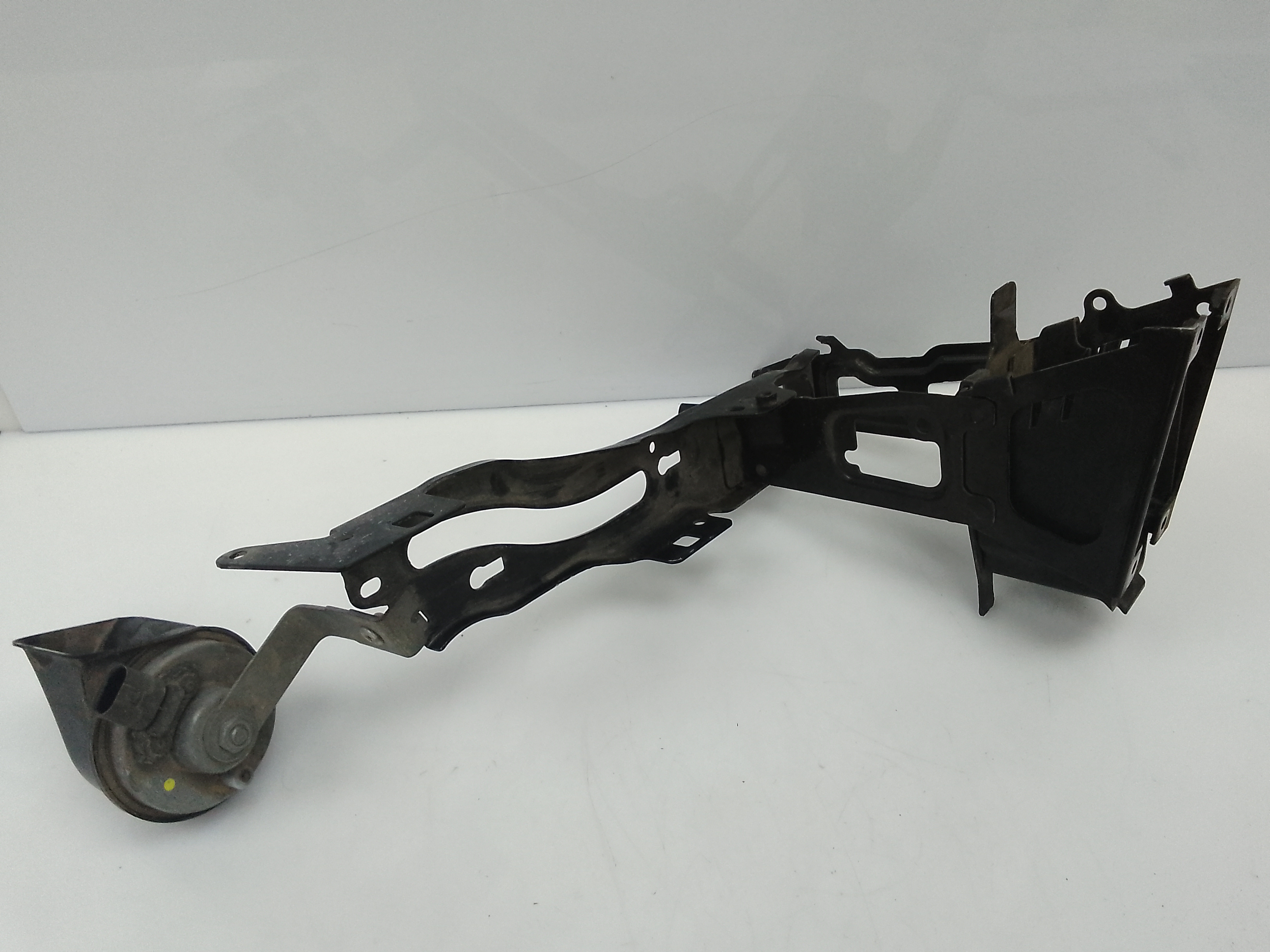 Soporte faro izq. bmw serie 1 berlina 5p (f20)(2011->)