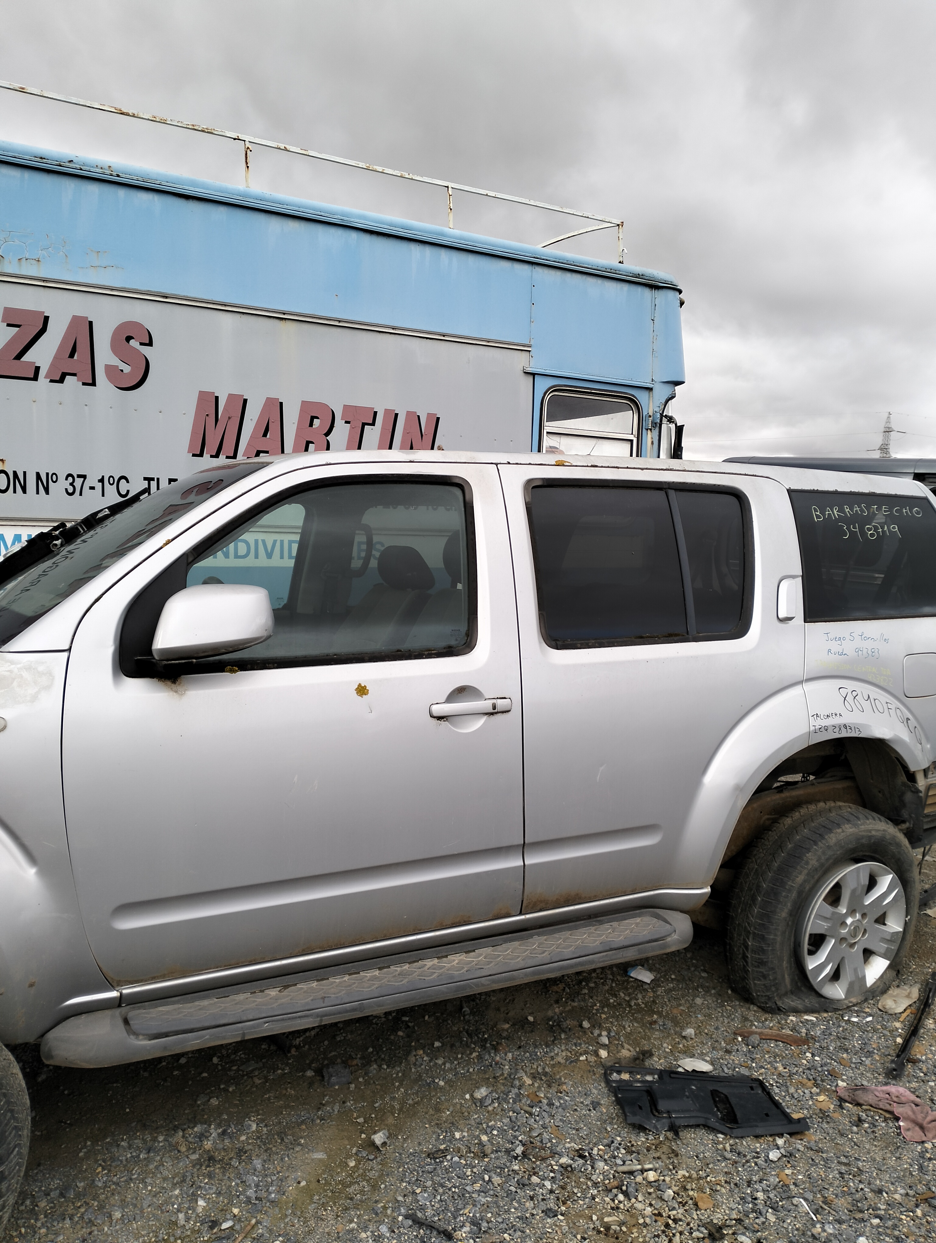 Maneta interior trasera izquierda nissan pathfinder (r51)(01.2005->)