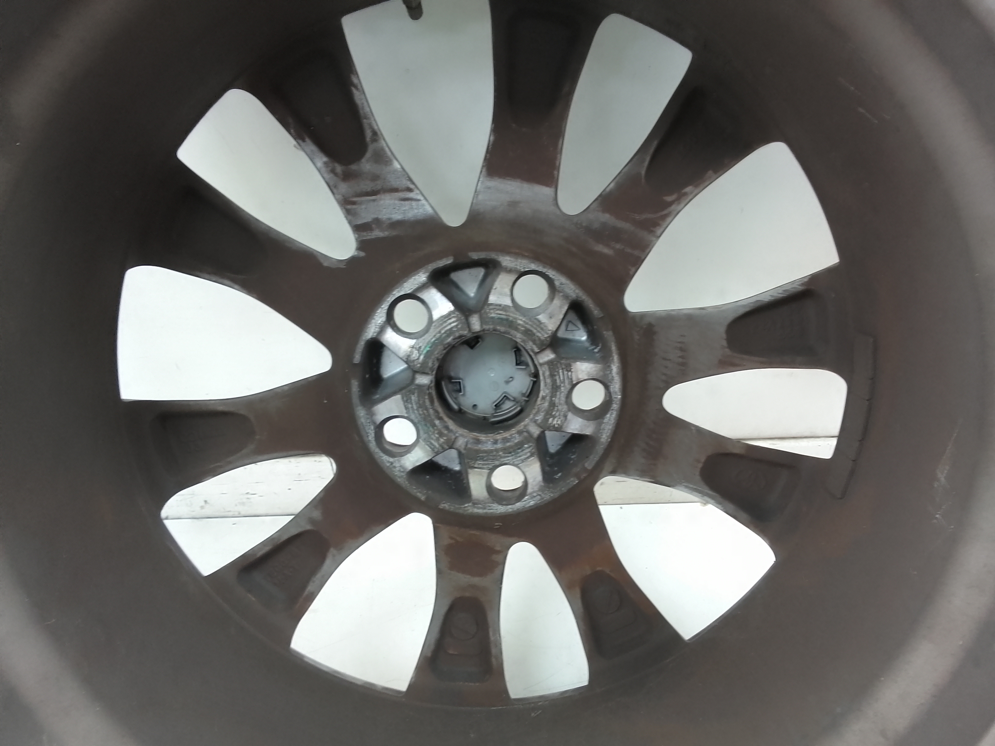 Llanta aluminio 18 toyota rav4 (2019->)