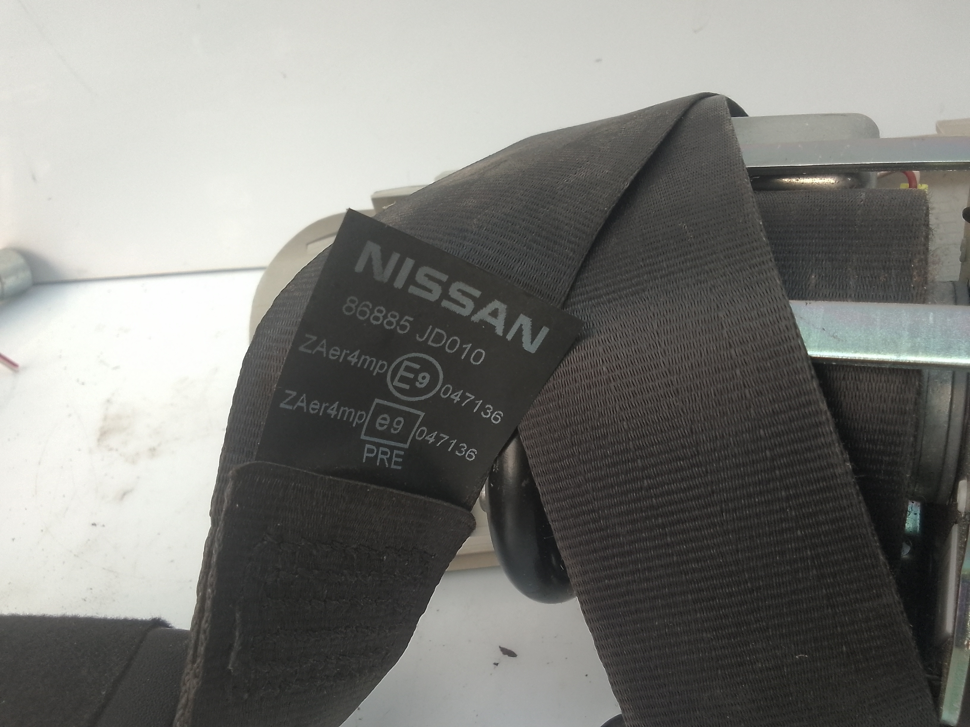 Cinturon seguridad delantero derecho nissan qashqai (j10)(01.2007->)