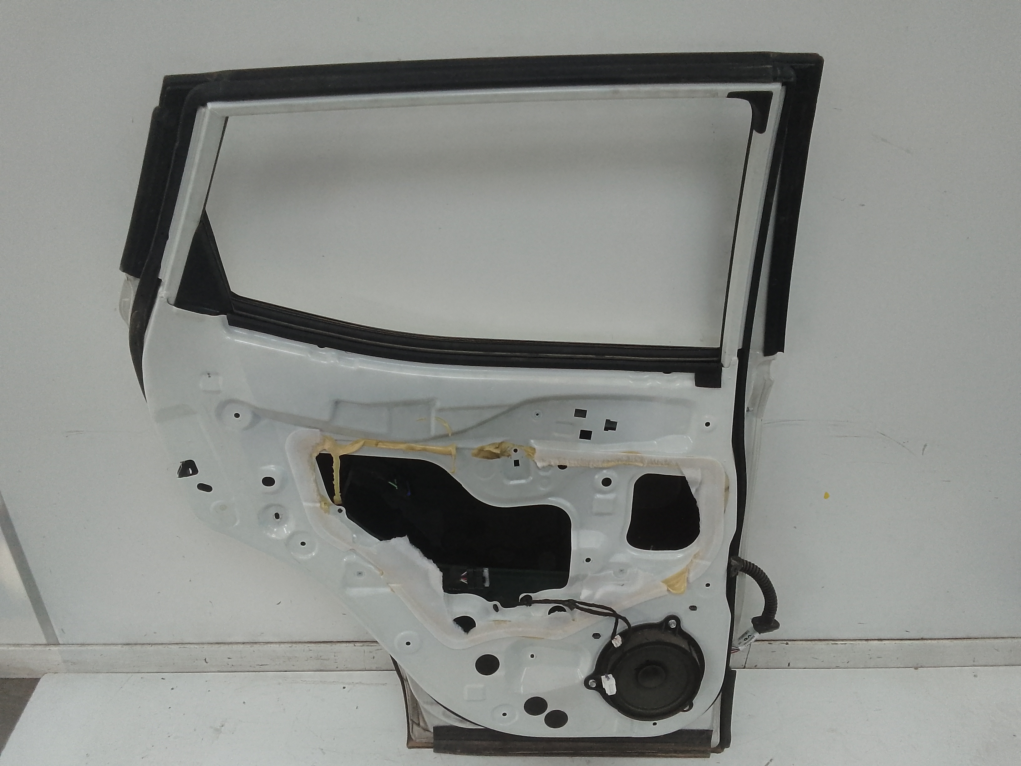 Puerta trasera izquierda nissan qashqai ii (j11e)(2013->)