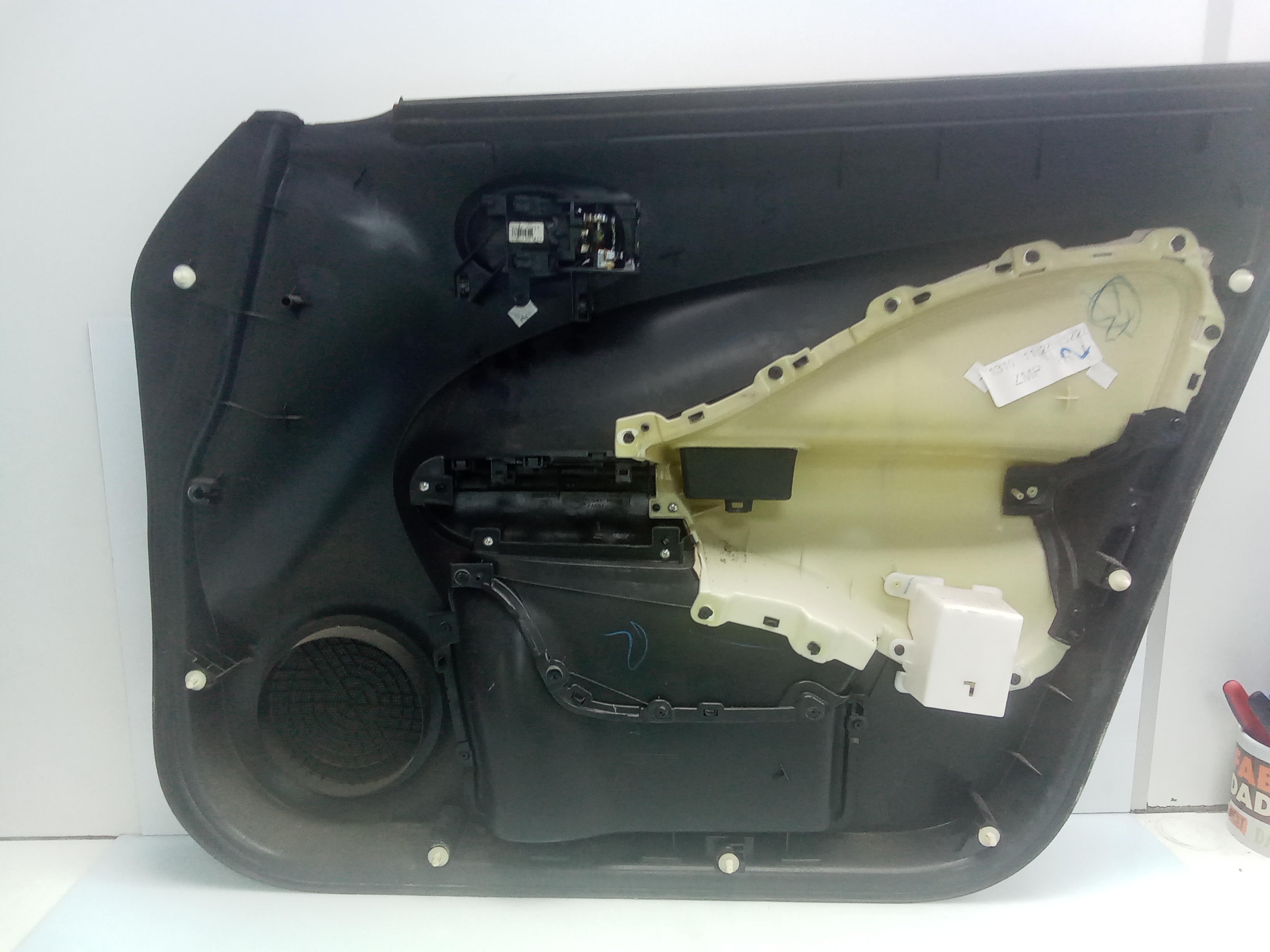 Guarnecido puerta delantera izquierda nissan juke i (f15e)(06.2010->)