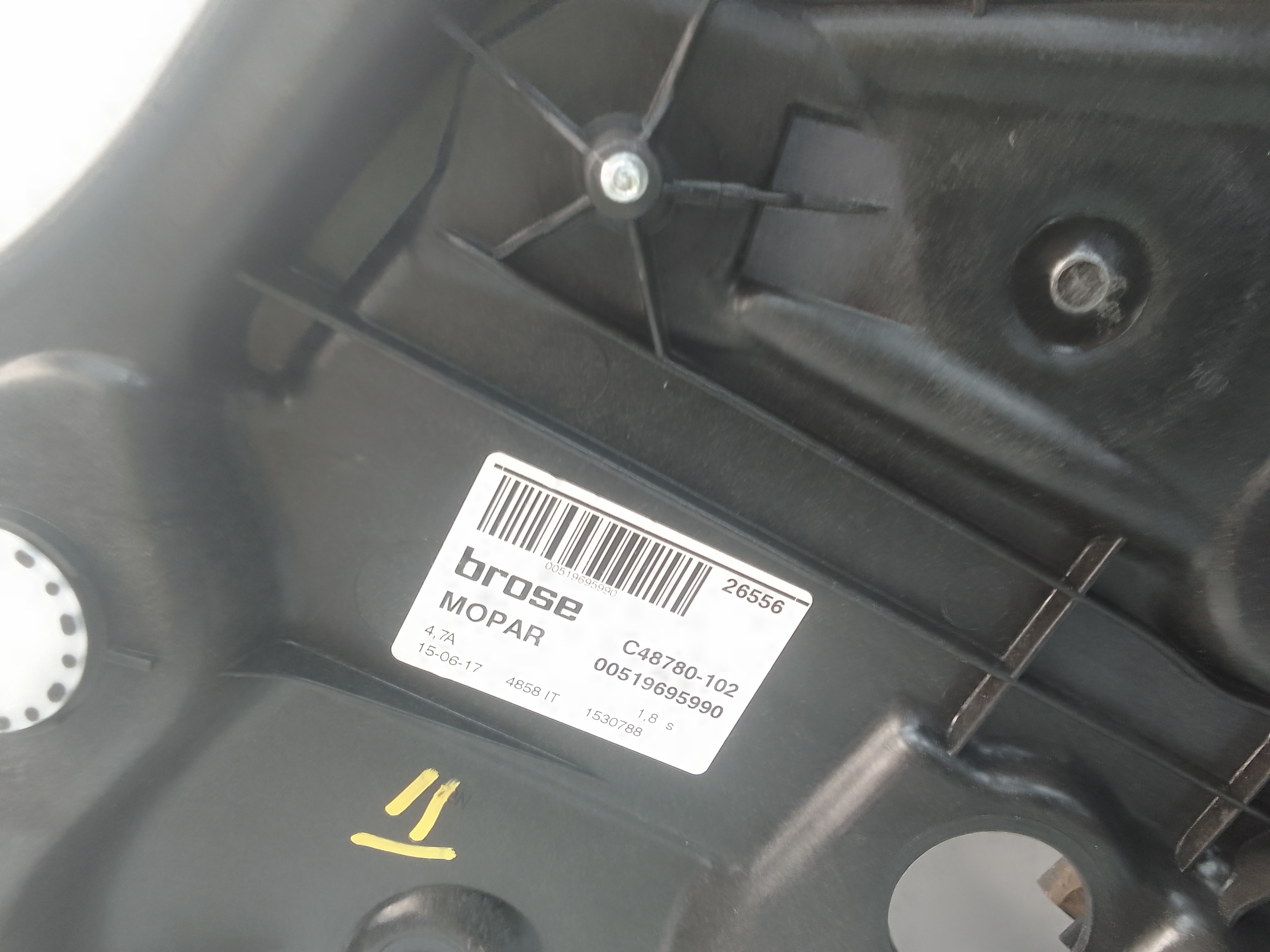 Elevalunas trasero izquierdo fiat 500x (334)(2014->)