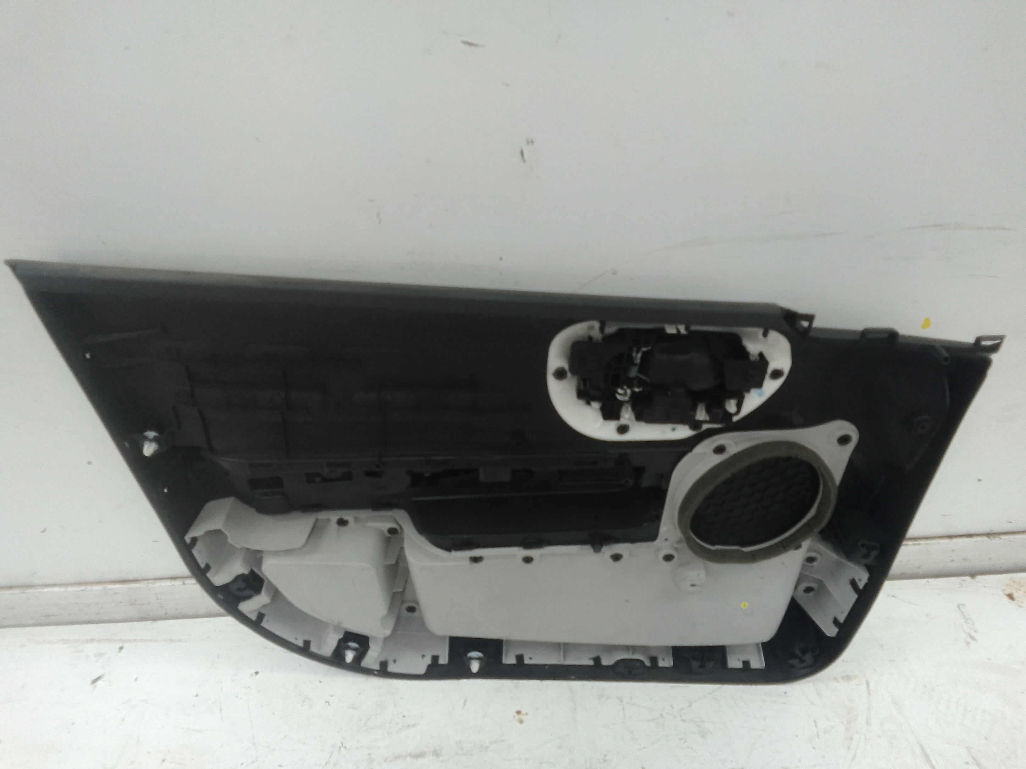 Guarnecido puerta delantera derecha citroen c3 (08.2016->)