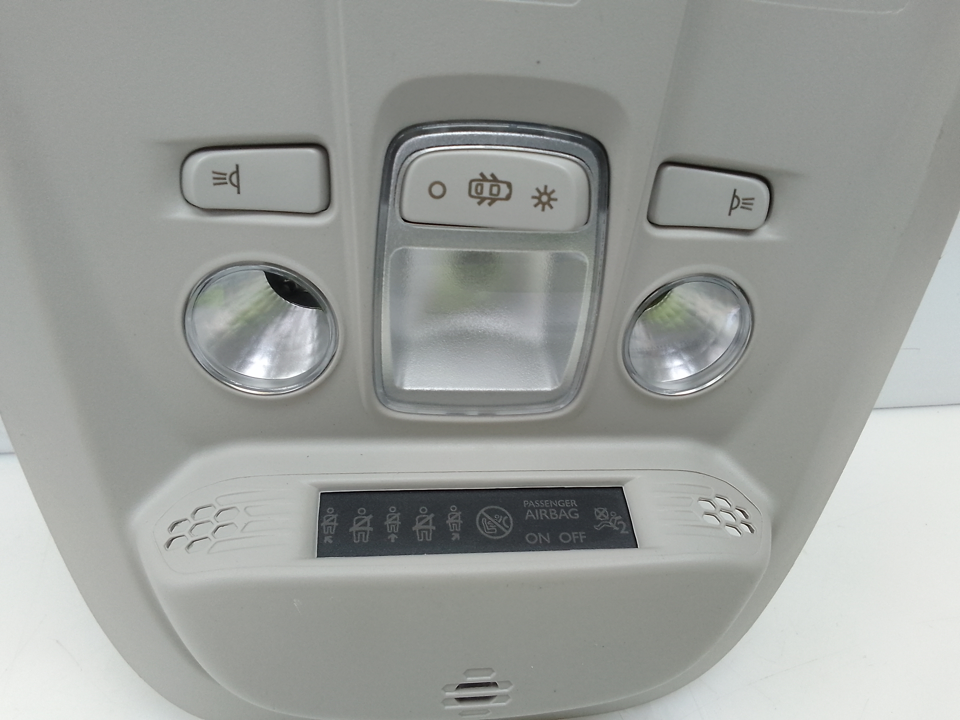 Luz interior fiat fiat doblo 2021>)