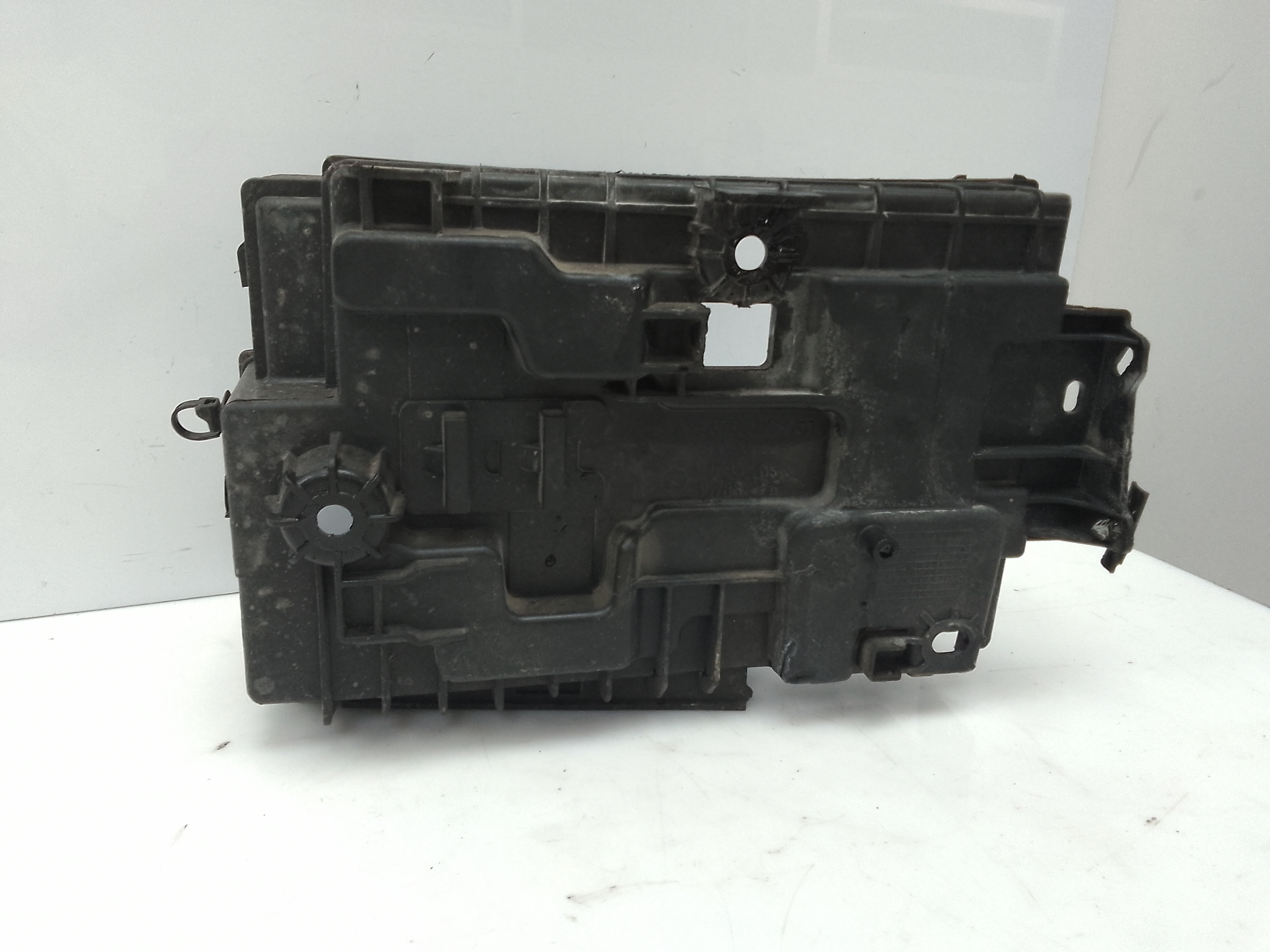 Soporte batera citroen c3 (08.2016->)