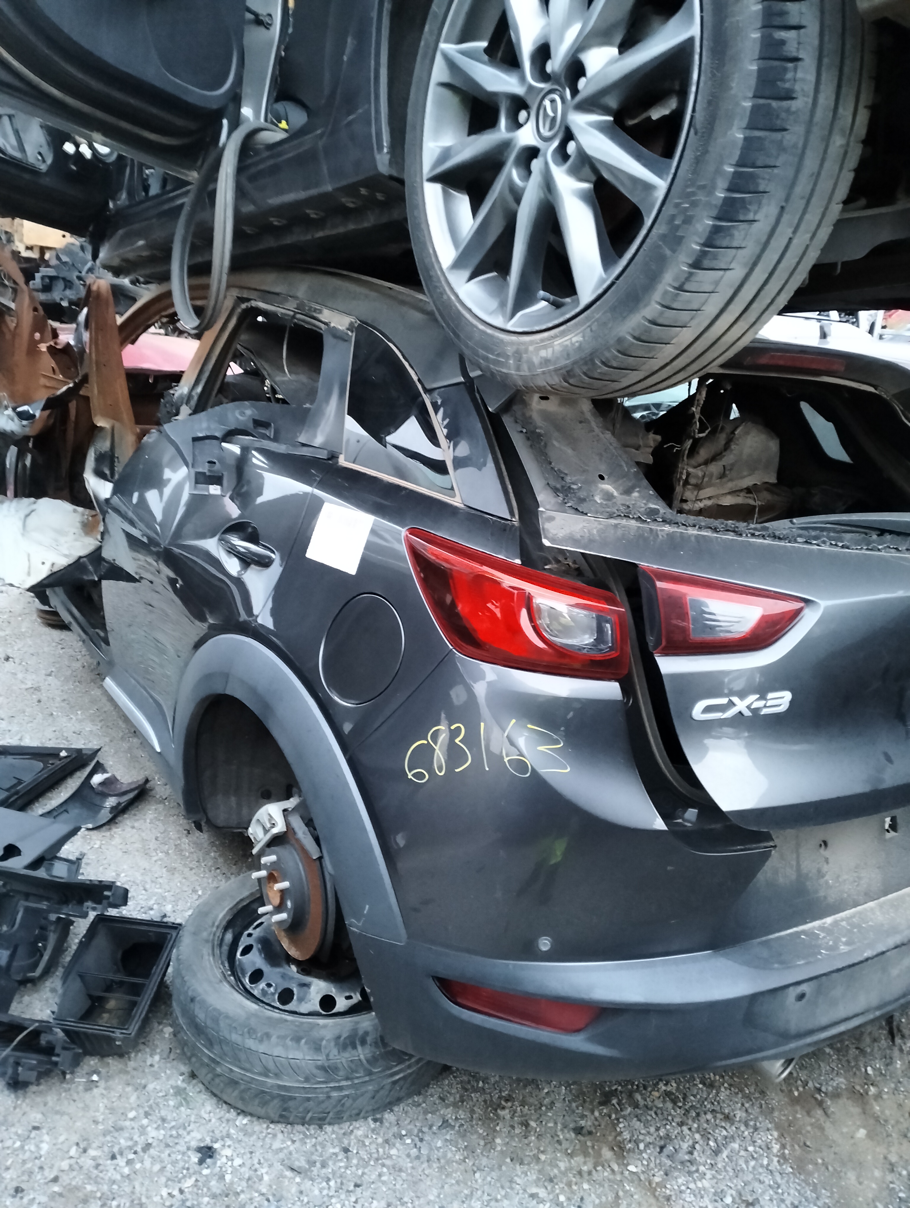 Aleron trasero mazda cx-3 (dk)(04.2015->)