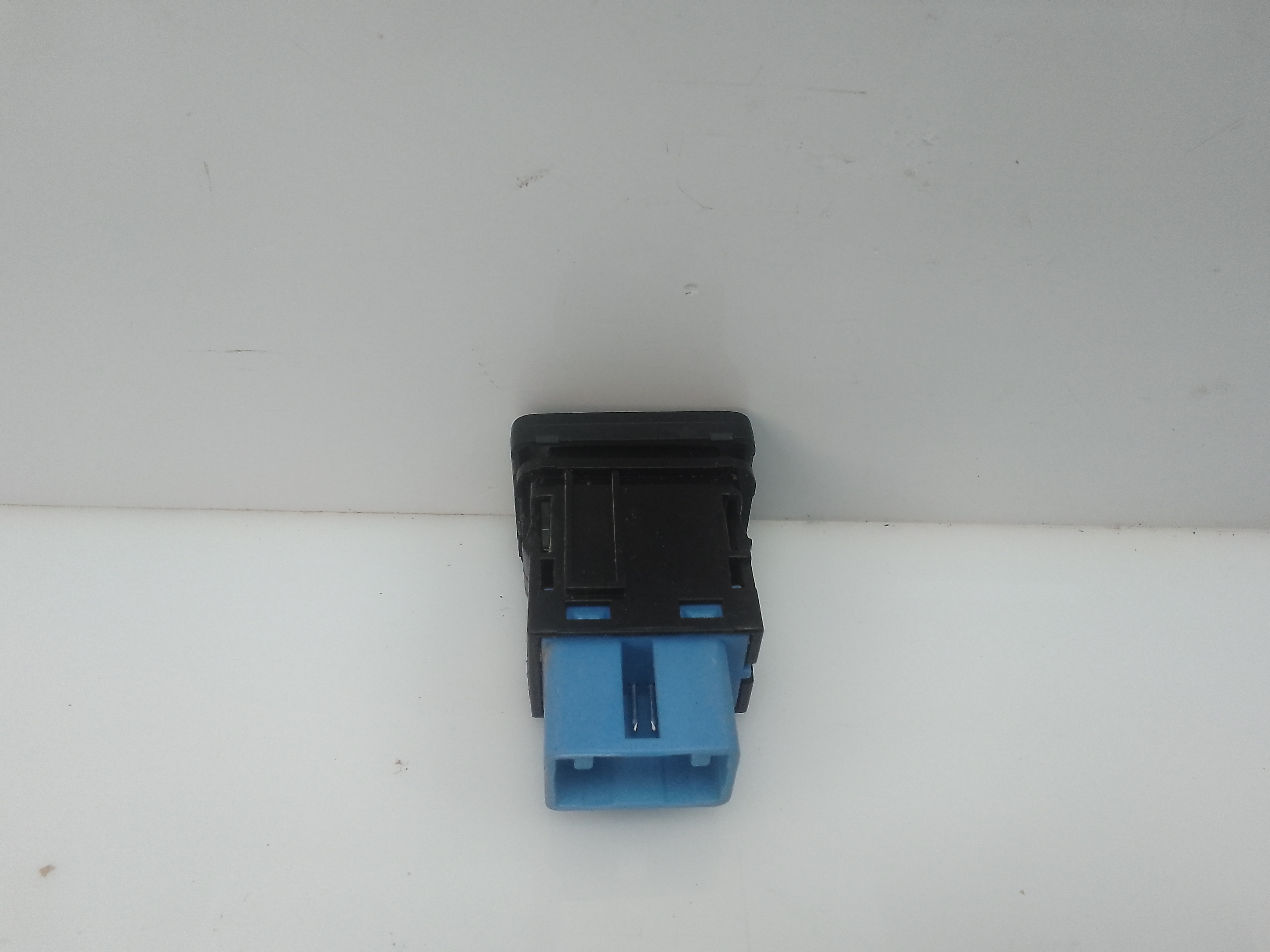 Interruptor mitsubishi outlander (gf0/gg0)(2012->)