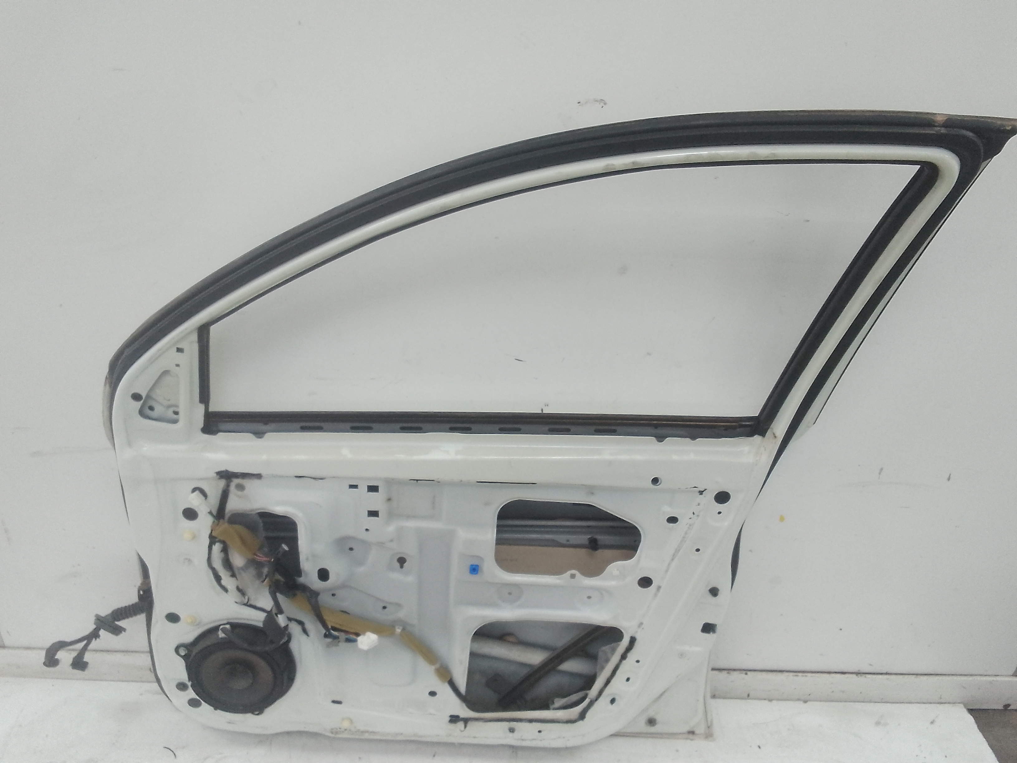 Puerta delantera derecha nissan micra iv (k13k/kk)(07.2010->)