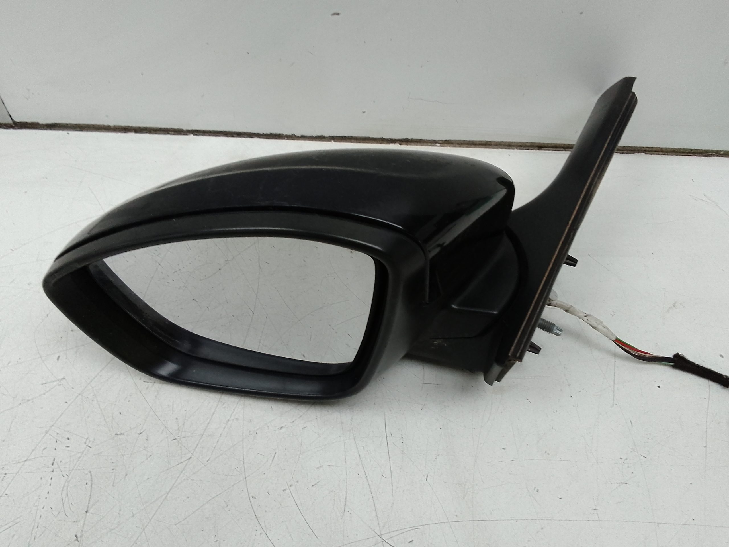 Retrovisor izquierdo peugeot 208 (01.2012->)