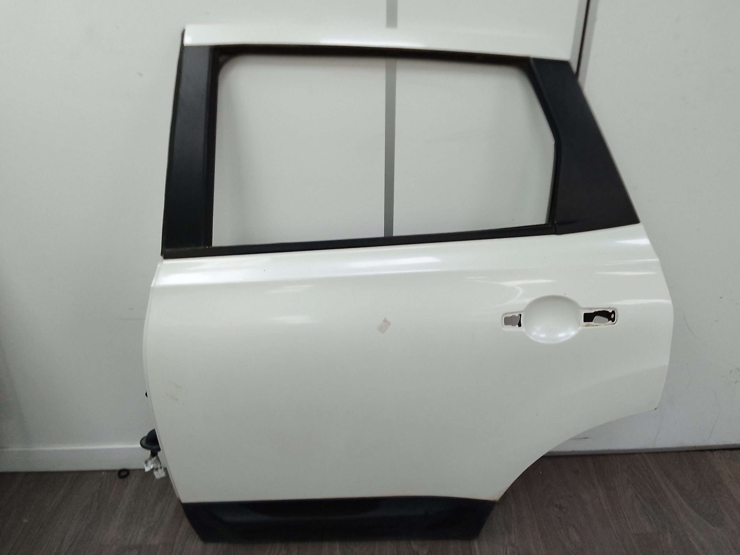 Puerta trasera izquierda nissan qashqai +2 (jj10)(08.2008->)