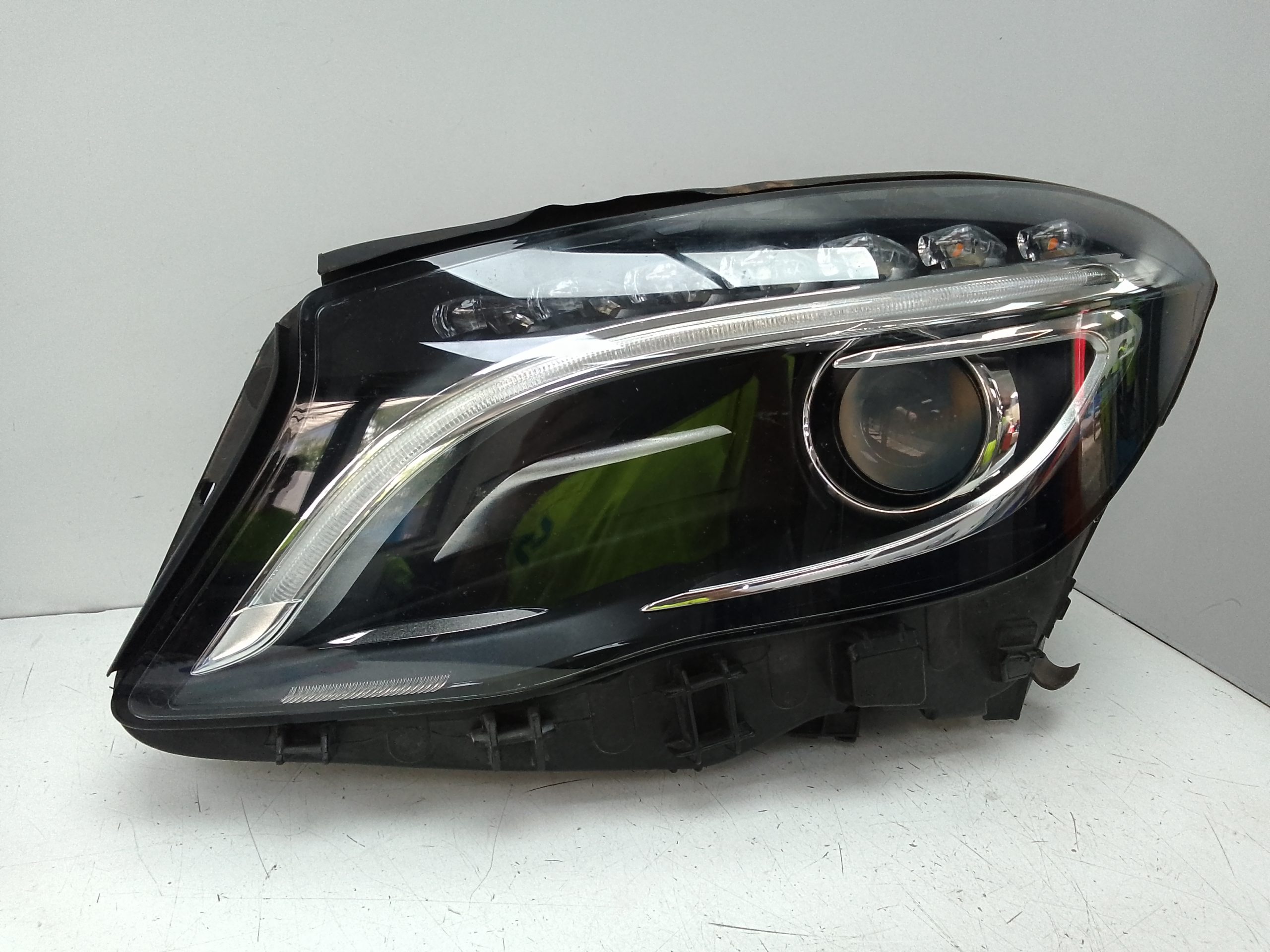 Faro izquierdo mercedes-benz clase gla (bm 156)(03.2014->)