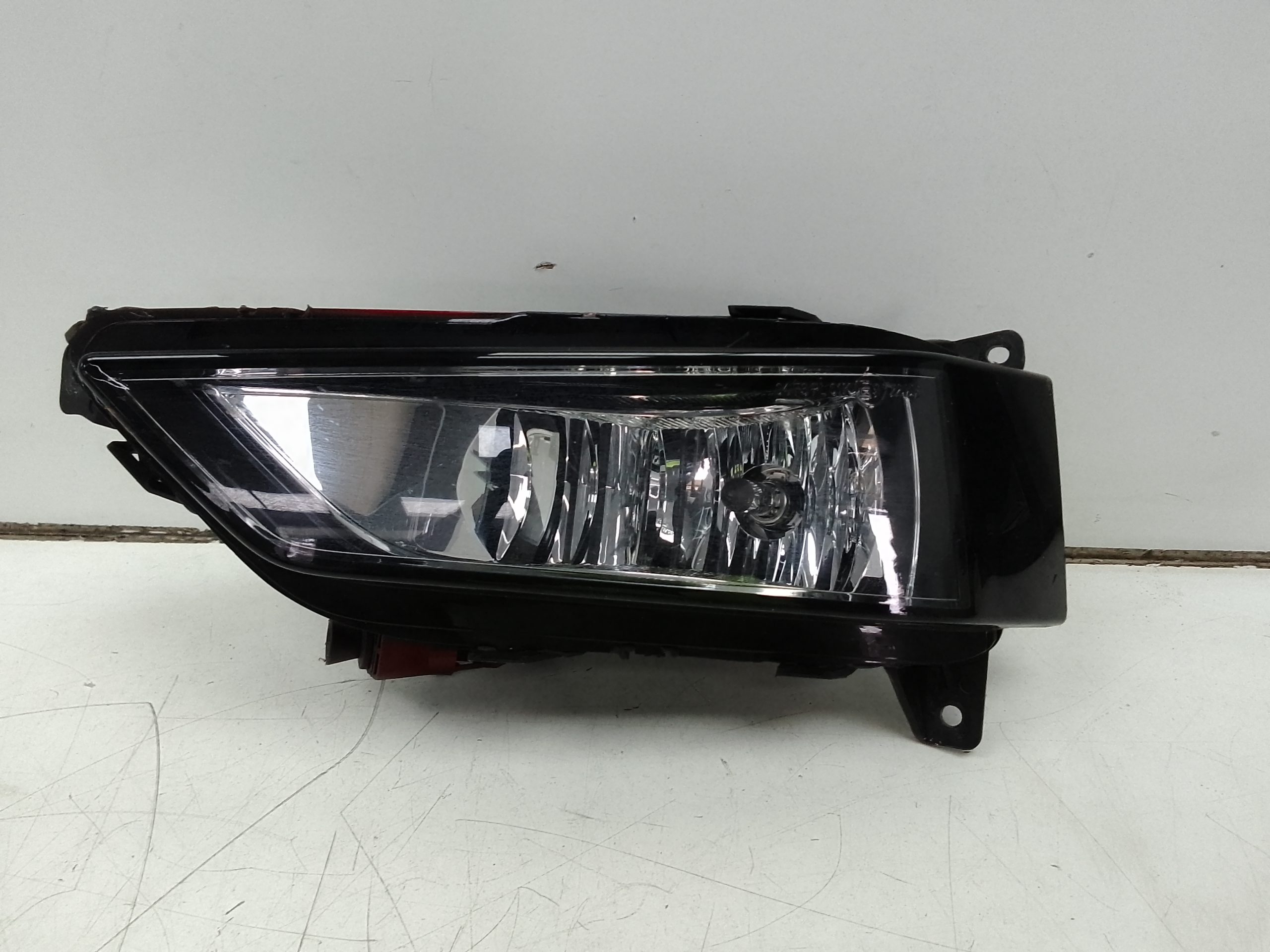 Faro antiniebla izquierdo skoda fabia (pj3)(06.2021->)