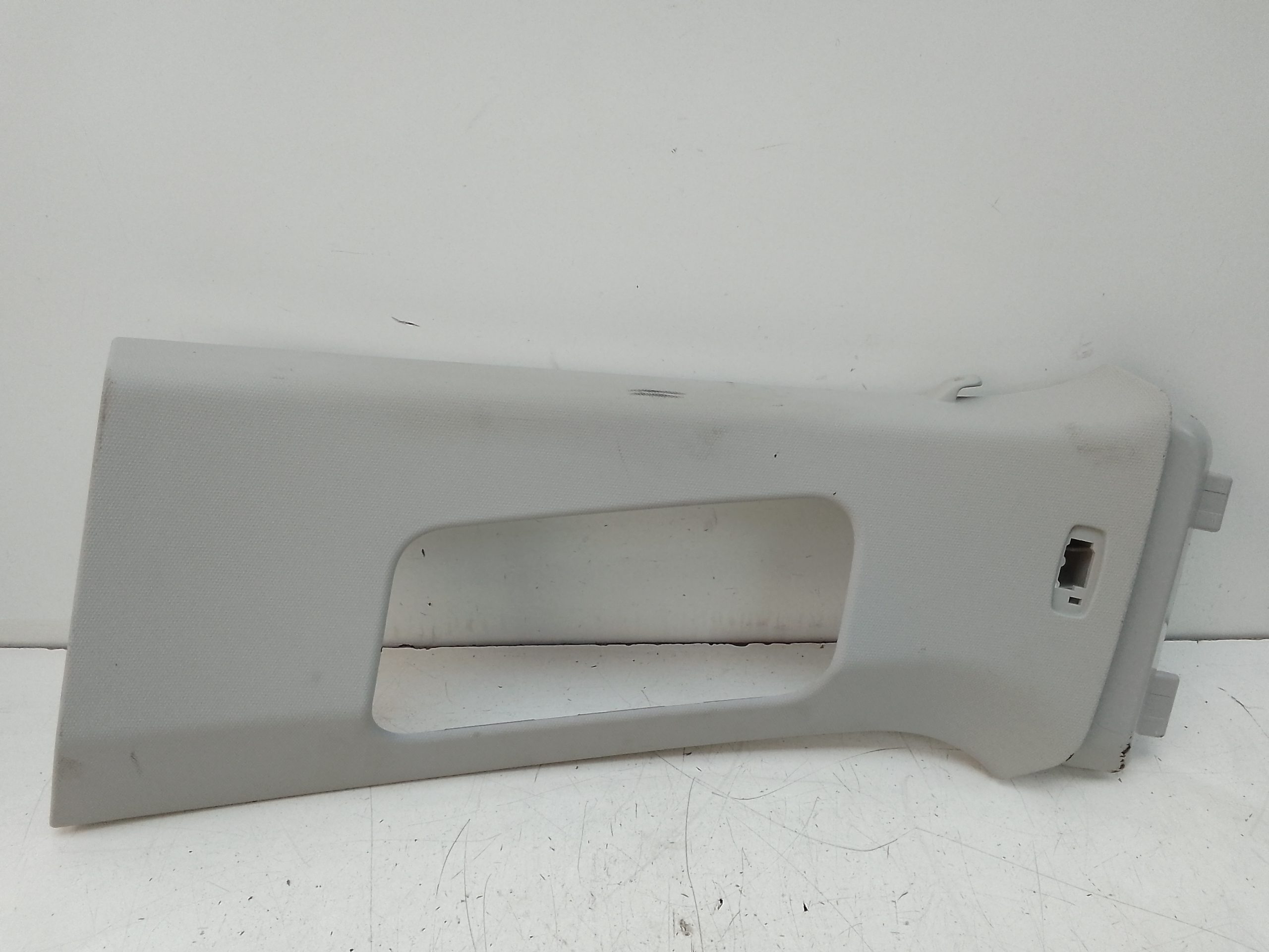 Moldura interior pilar b izquierda skoda fabia (pj3)(06.2021->)