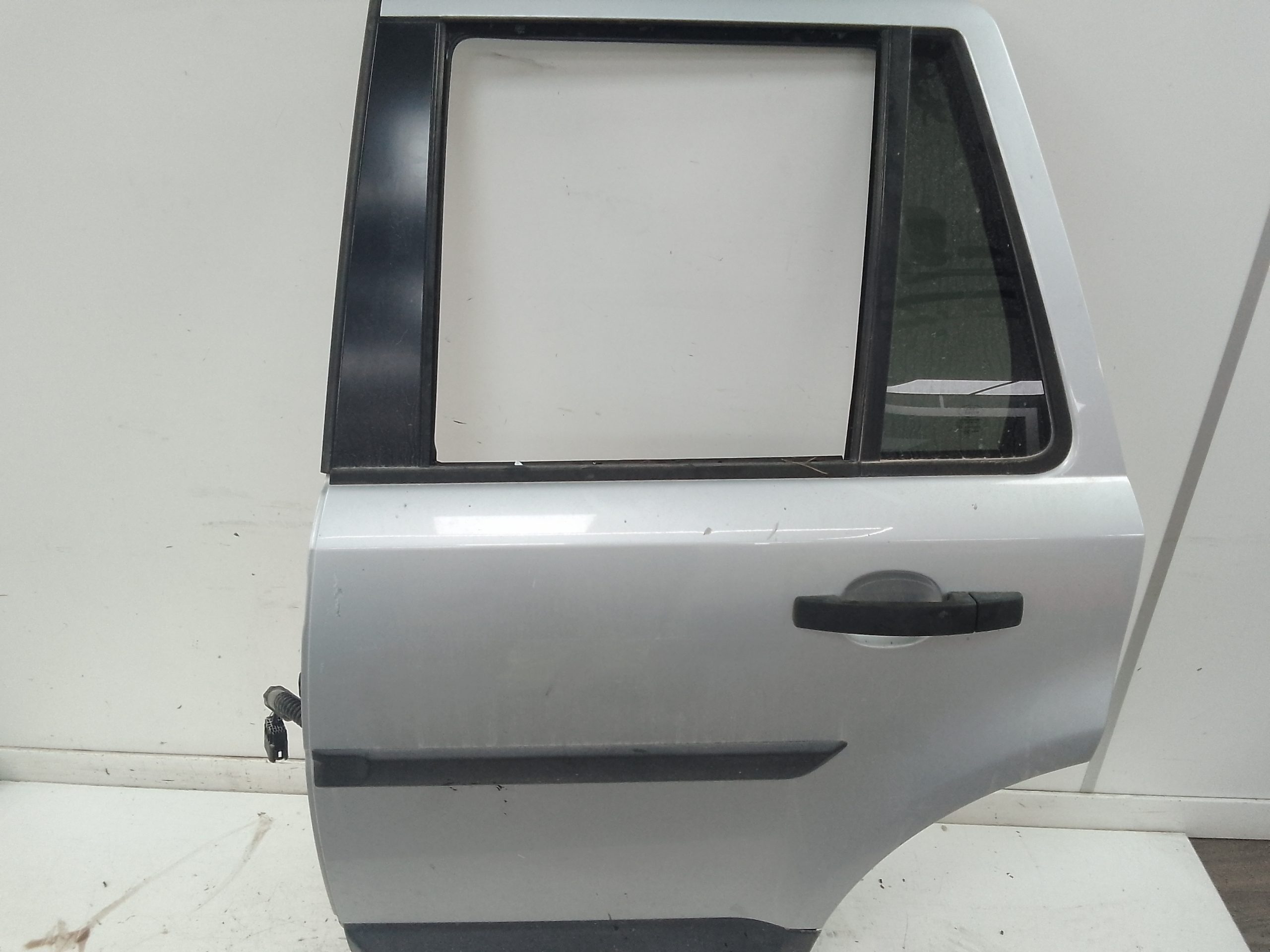 Puerta trasera izquierda land rover freelander (lr2)(2007->)