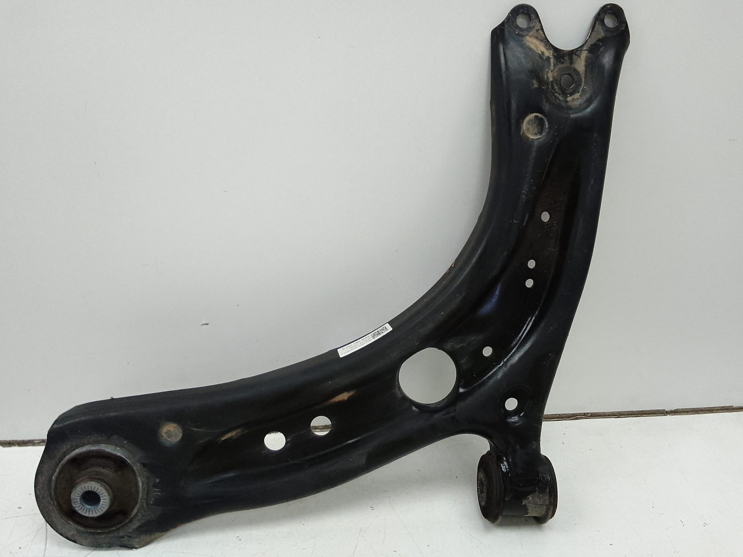 Brazo suspension inferior delantero izquierdo volkswagen t-roc (a11)(09.2017->)