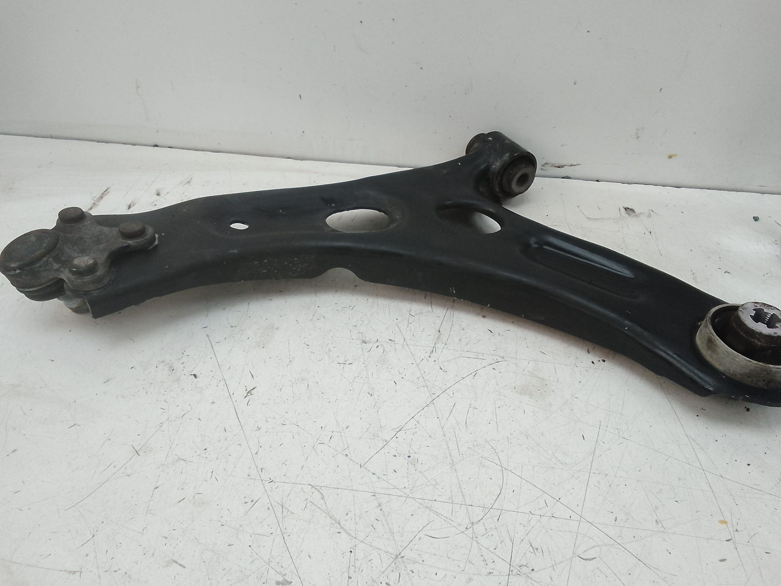 Brazo suspension inferior delantero izquierdo opel corsa f (2019->)