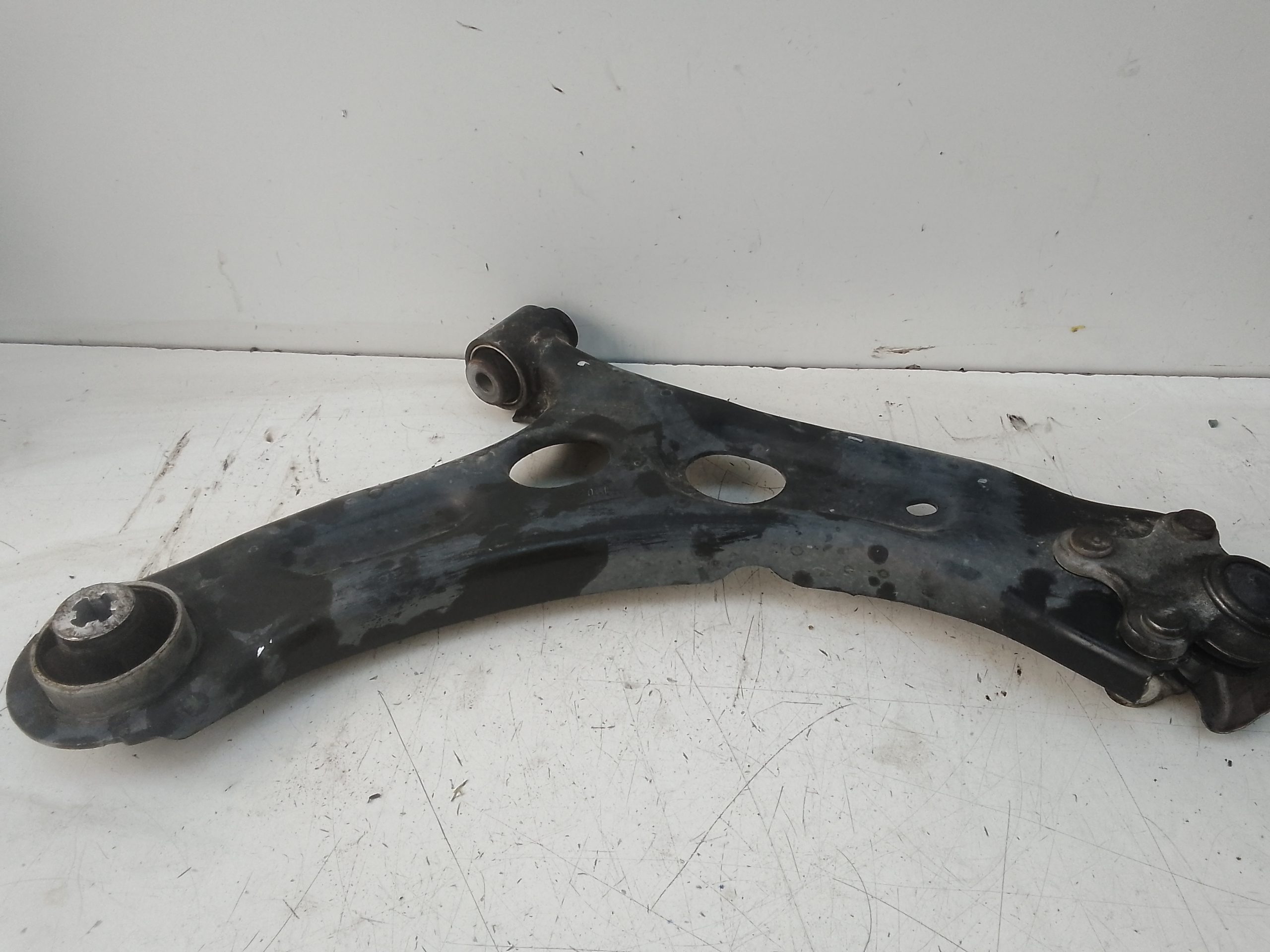 Brazo suspension inferior delantero derecho opel corsa f (2019->)