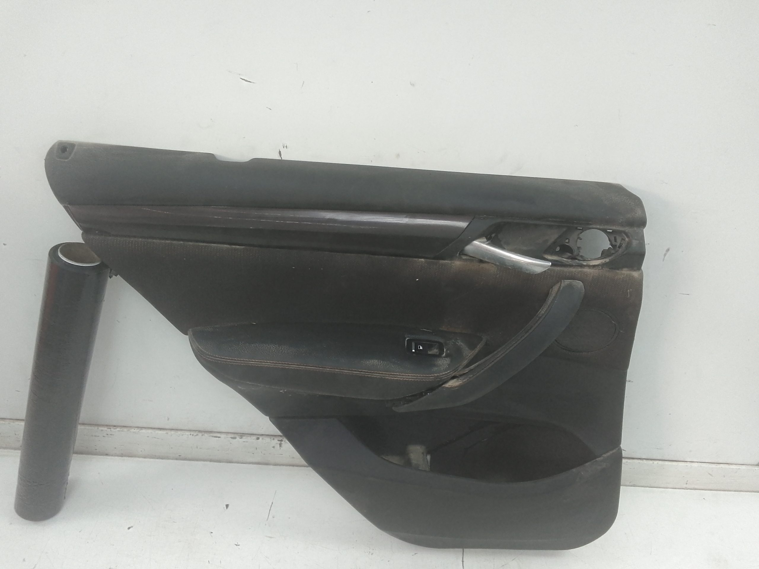 Guarnecido puerta trasera izquierda bmw serie x4 (f26)(2014->)