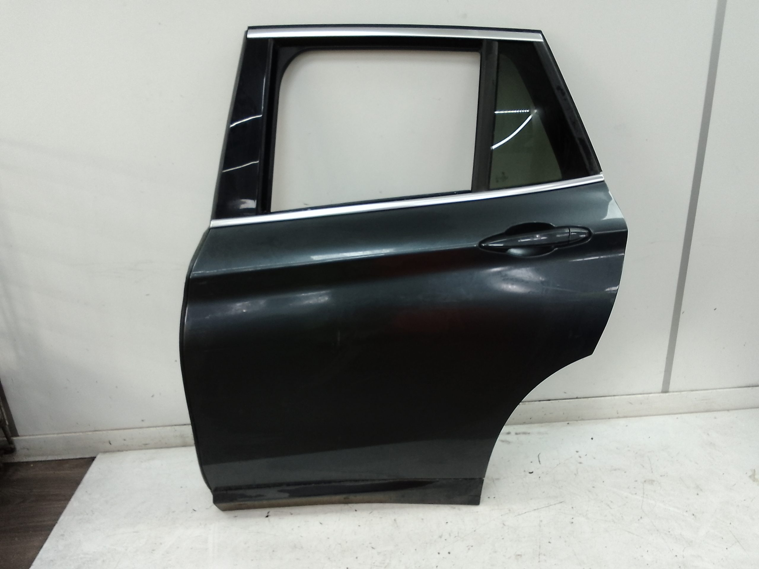 Puerta trasera izquierda bmw serie x1 (f48)(2015->)