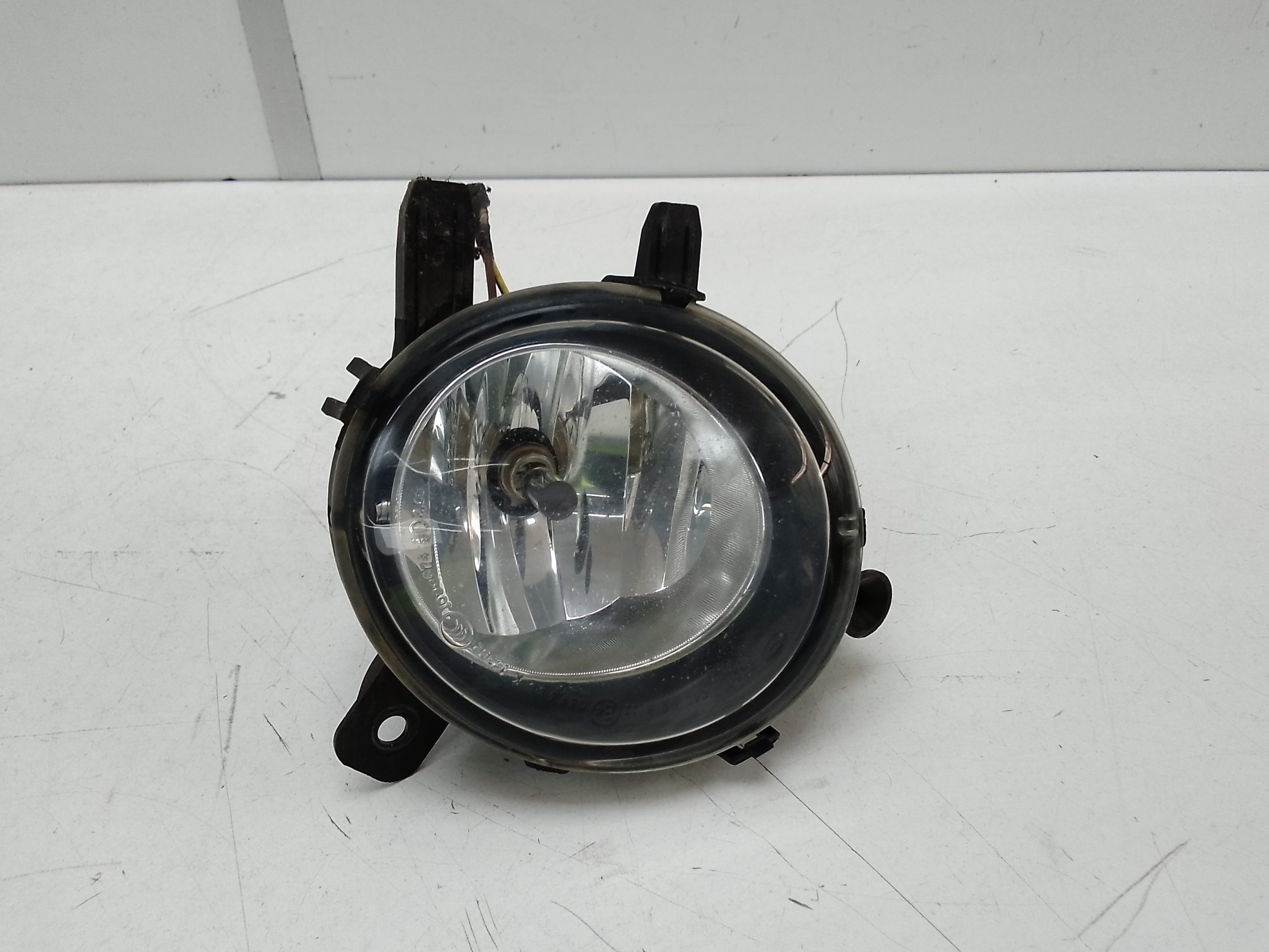 Faro antiniebla derecho bmw serie 3 familiar (f31)(2015->)