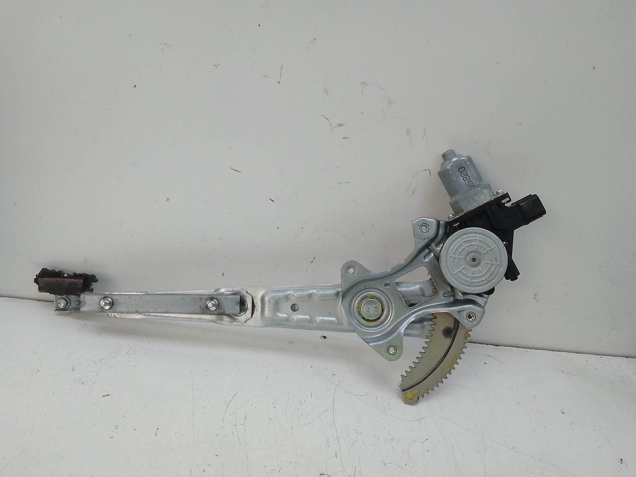 Elevalunas trasero derecho mitsubishi outlander (gf0/gg0)(2012->)