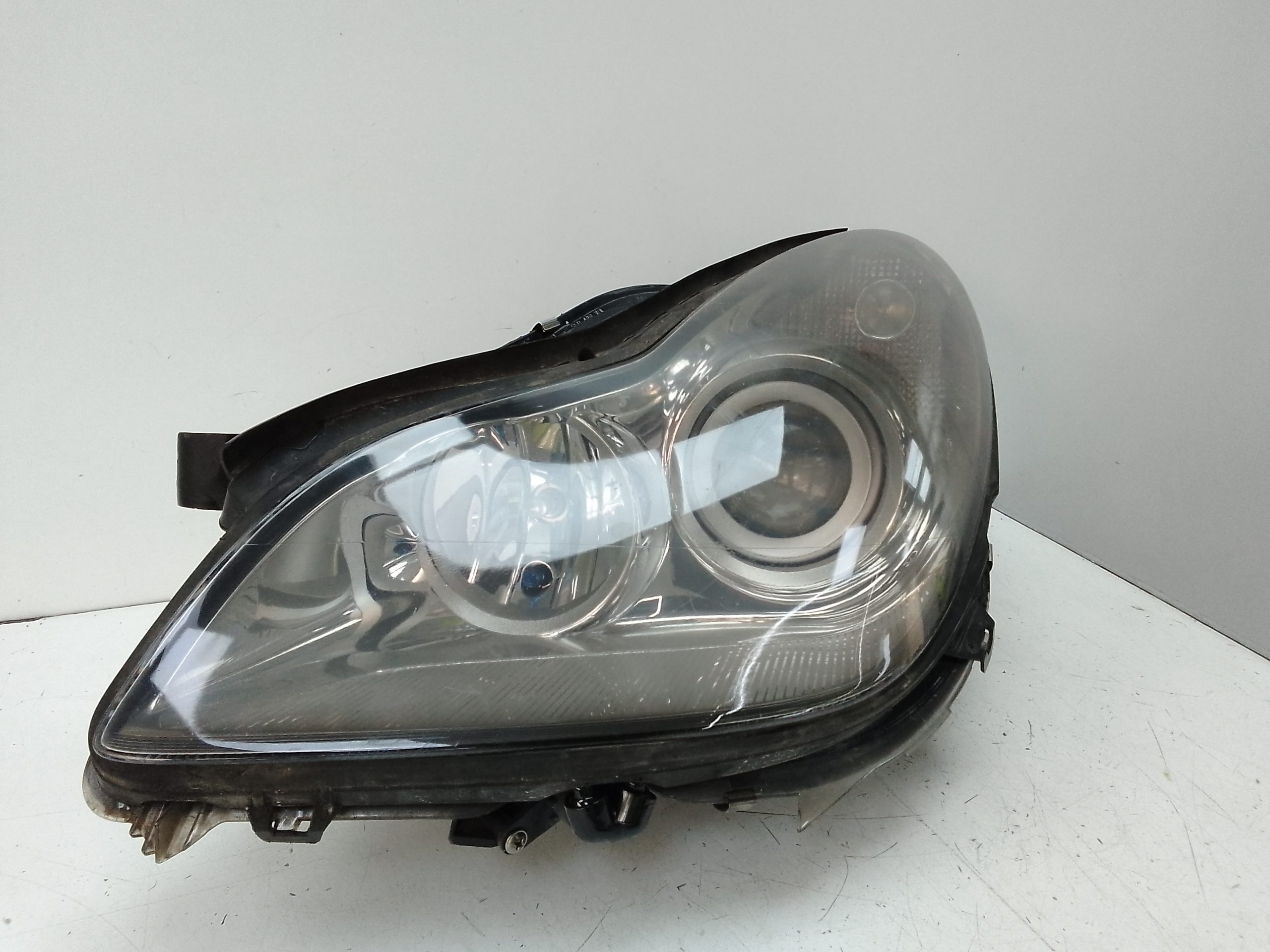 Faro izquierdo mercedes-benz cls (bm 219)(06.2004->)