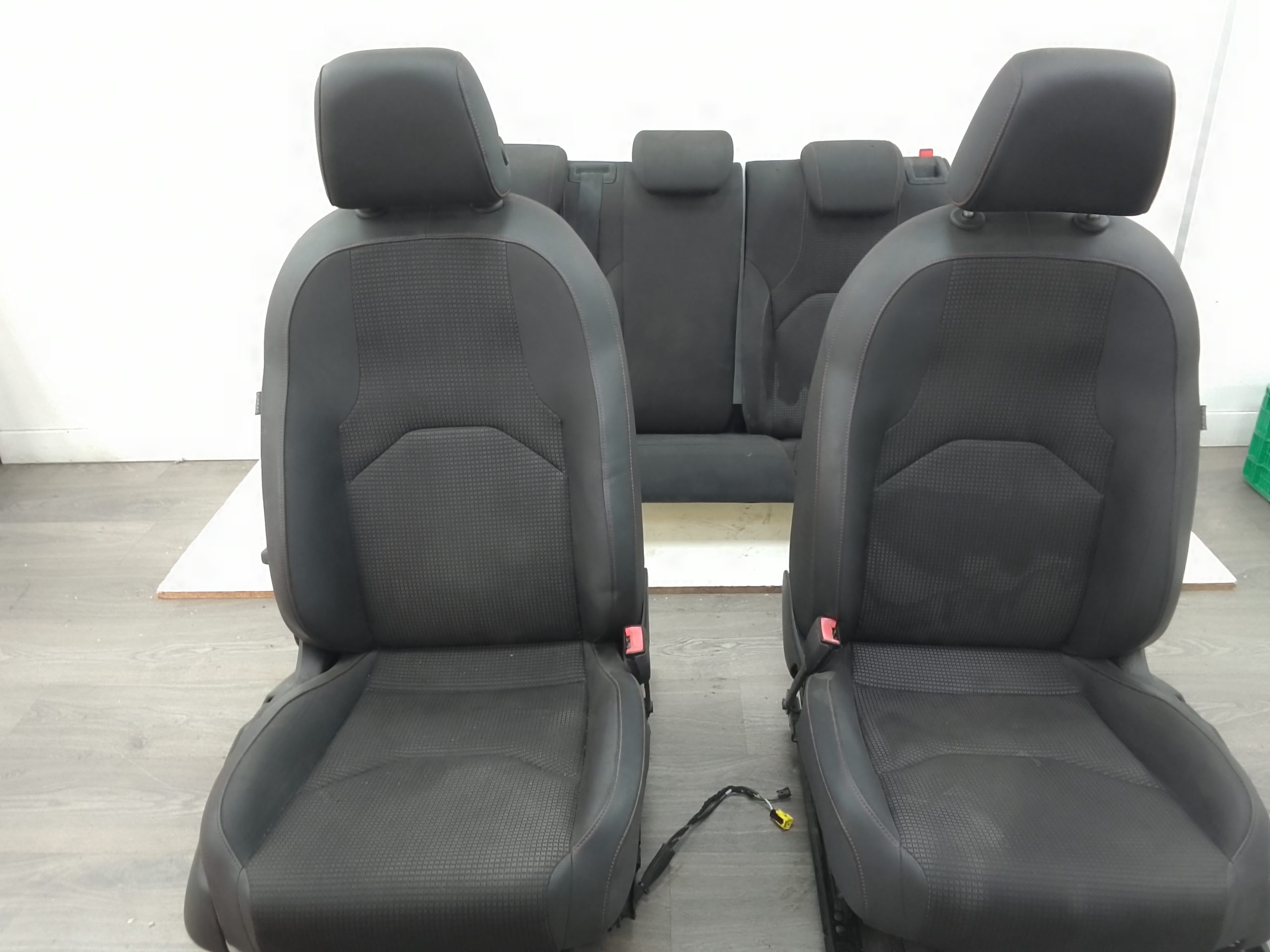 Juego asientos completo seat leon (5f1)(09.2012->)