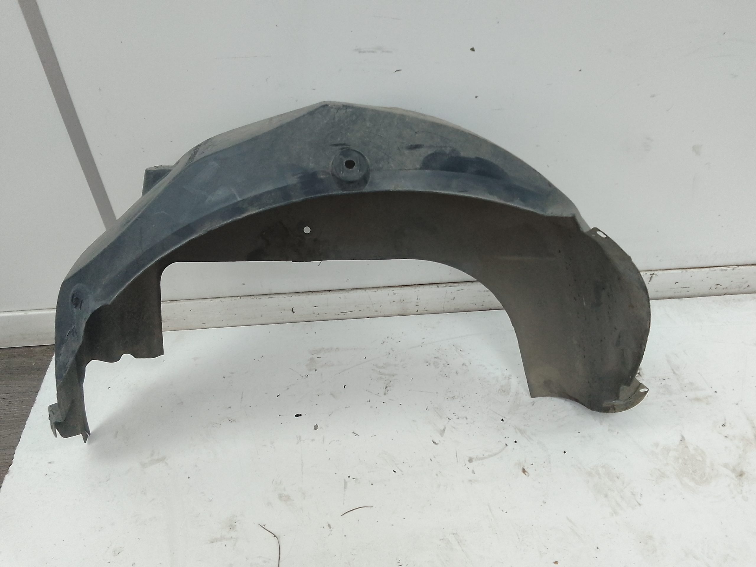 Pase de rueda trasero izquierdo renault kangoo ii (f/kw0)(2008->)