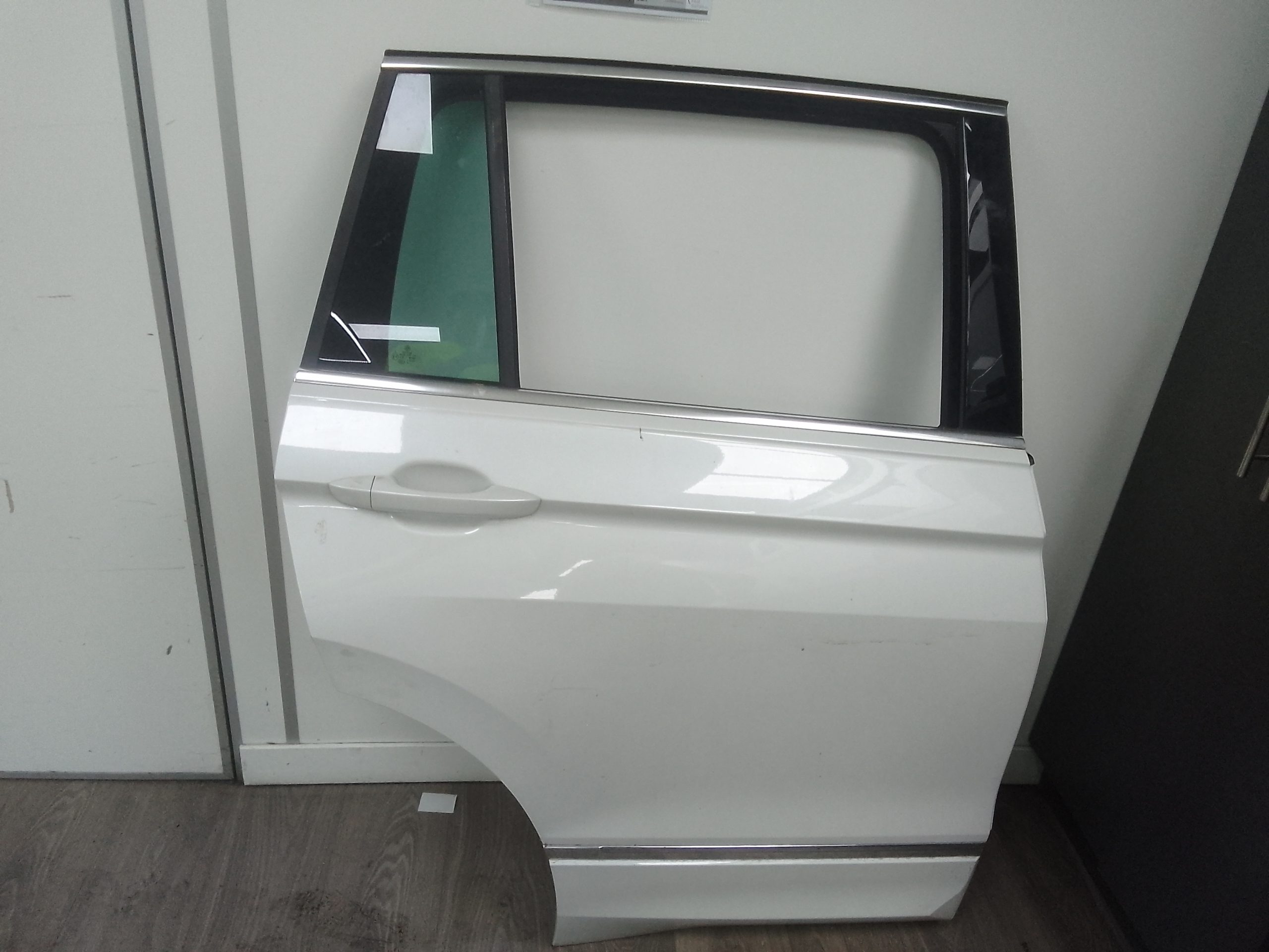 Puerta trasera derecha volkswagen tiguan (ax1)(07.2020->)