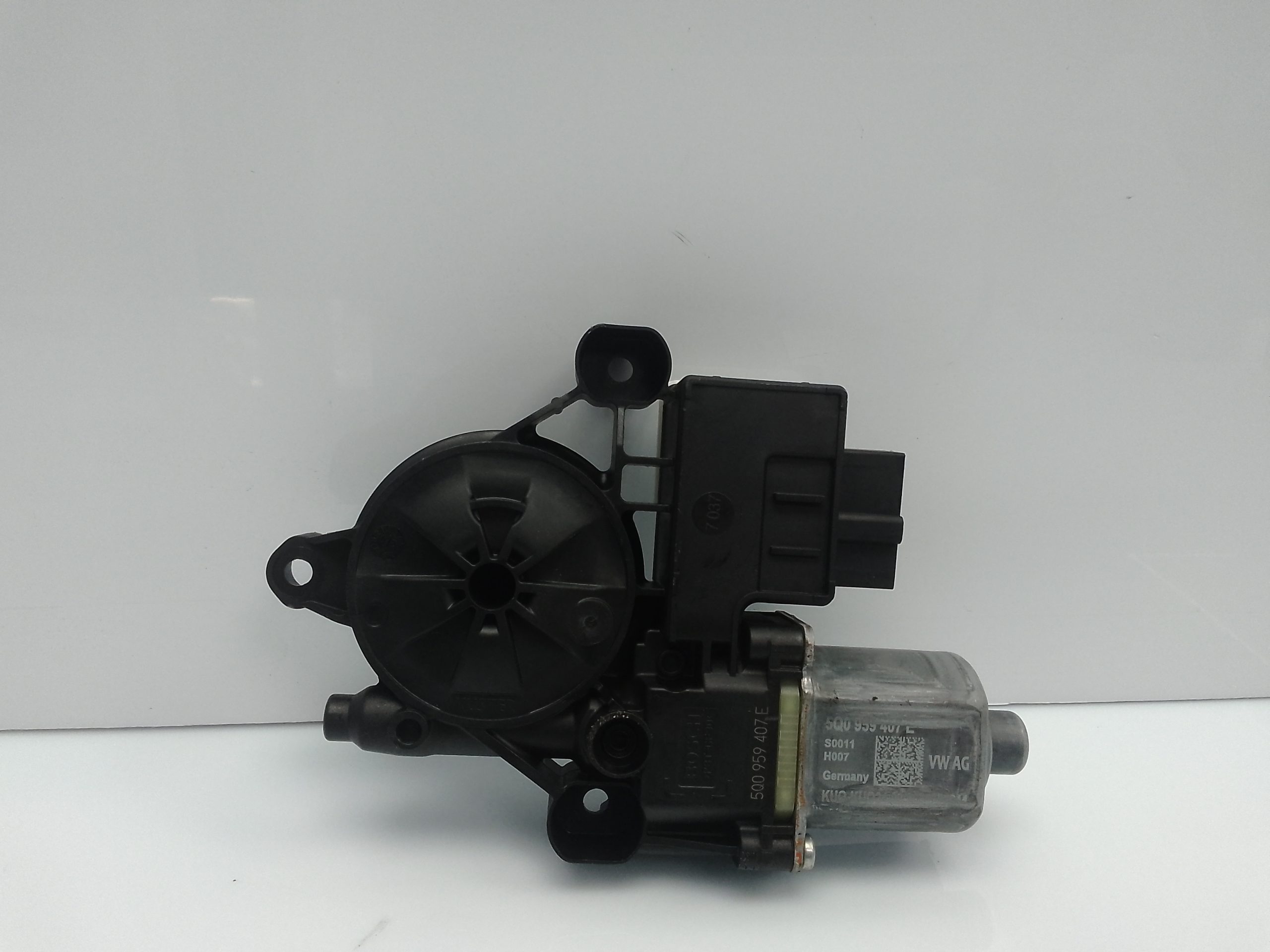 Motor elevalunas trasero izquierdo volkswagen tiguan (ax1)(07.2020->)