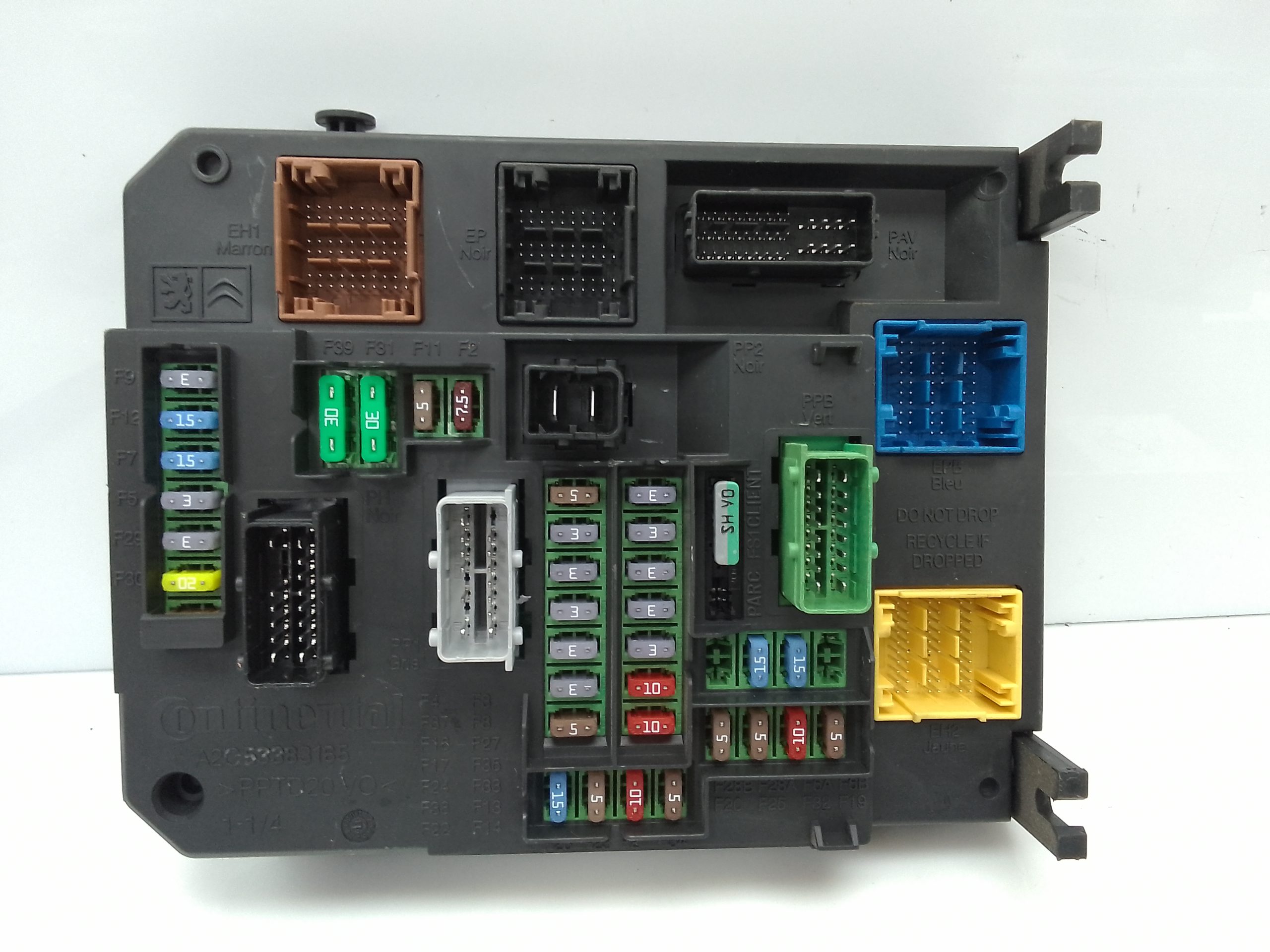 Caja fusibles citroen ds4 (03.2011->)