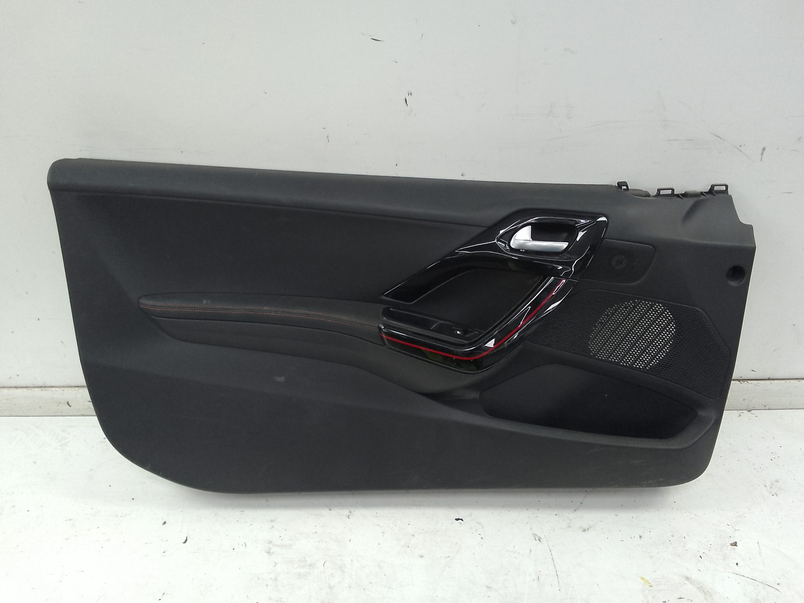 Guarnecido puerta delantera izquierda peugeot 208 (01.2012->)