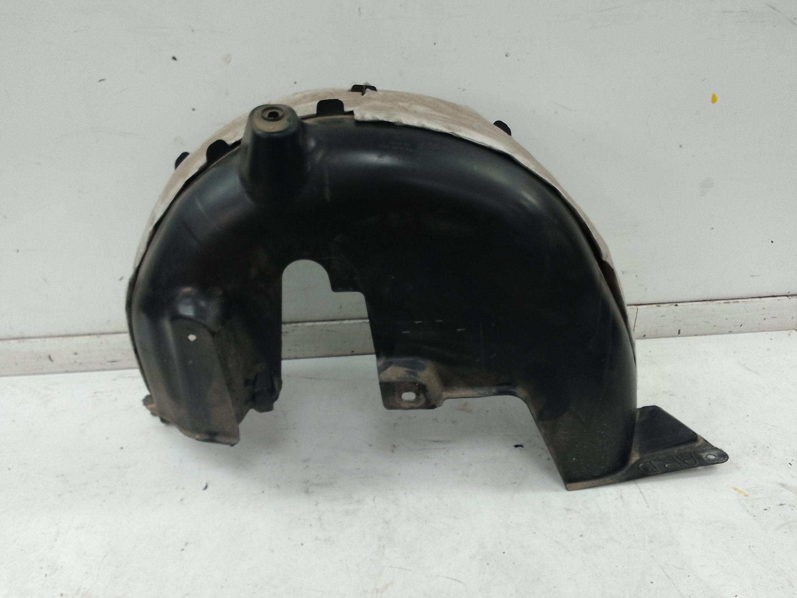 Pase de rueda trasero derecho peugeot 208 (01.2012->)