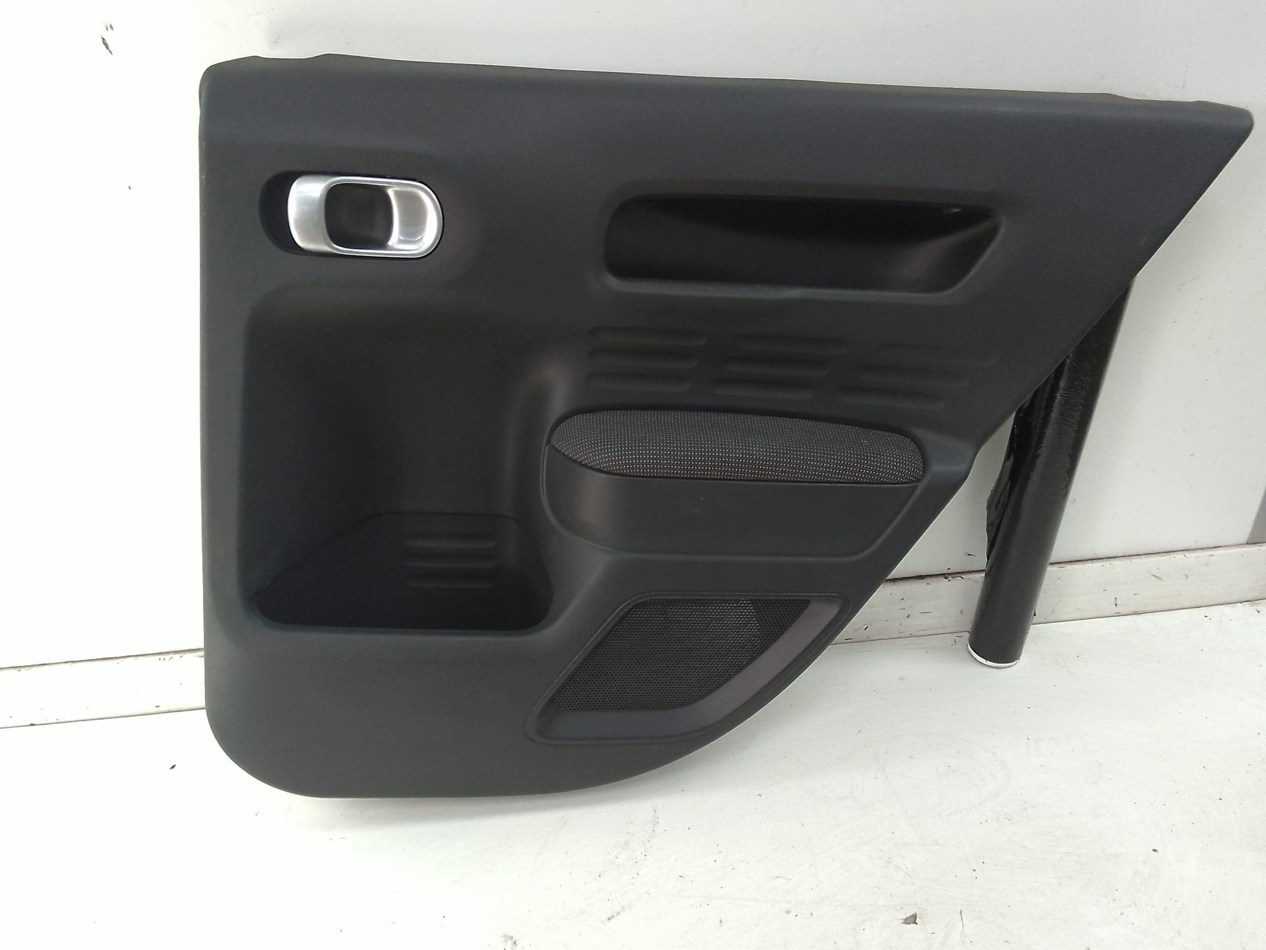 Guarnecido puerta trasera derecha citroen c4 cactus (2014->)