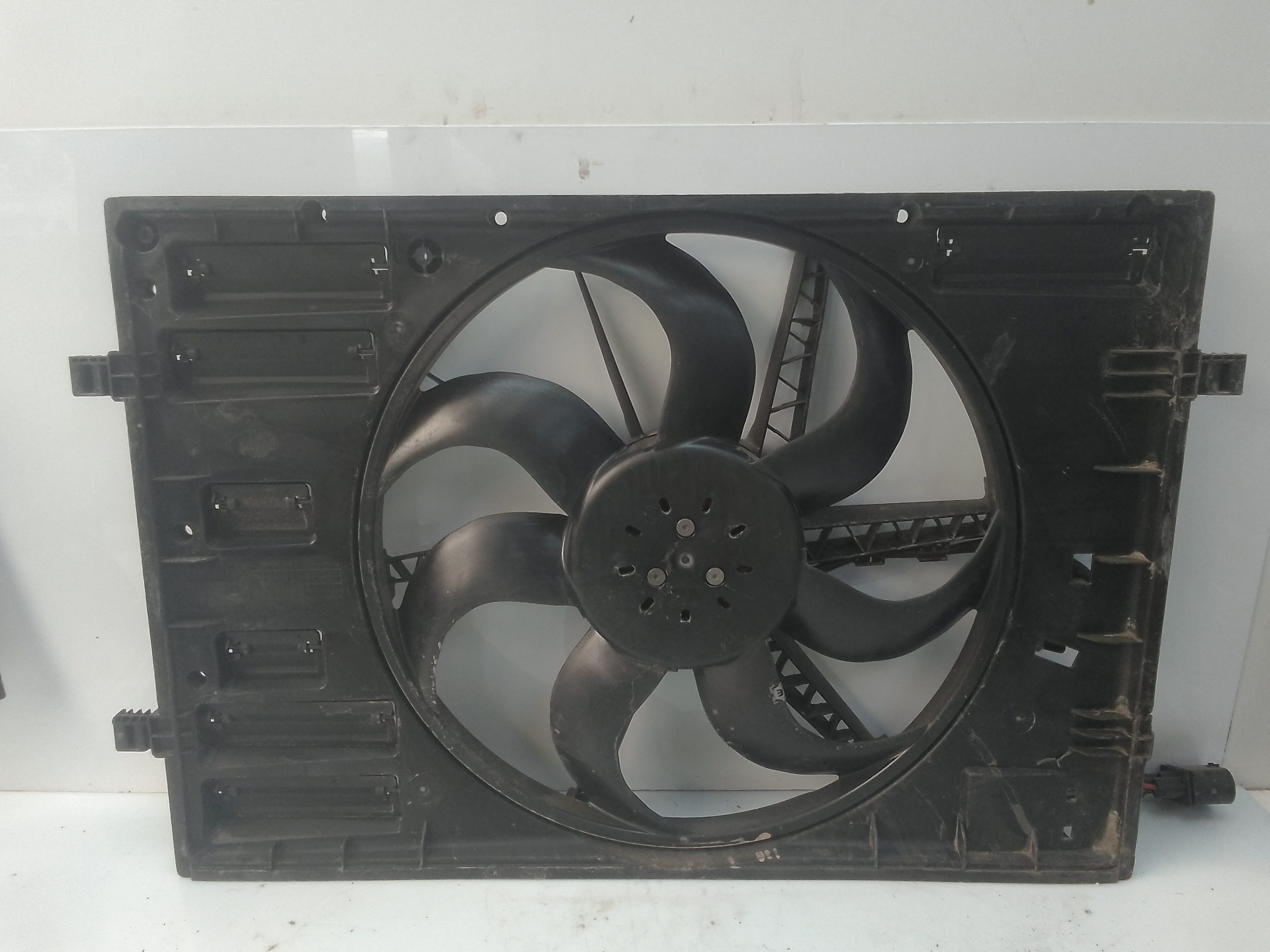 Electroventilador volkswagen tiguan (ad1)(01.2016->)