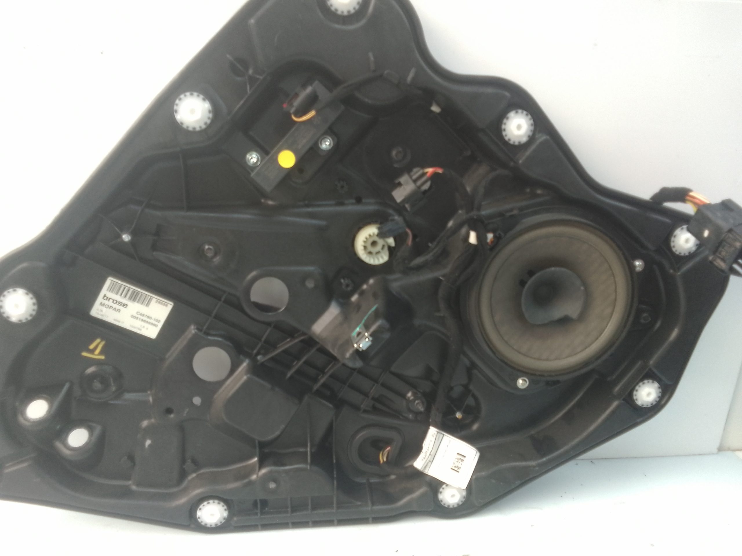 Elevalunas trasero izquierdo fiat 500x (334)(2014->)