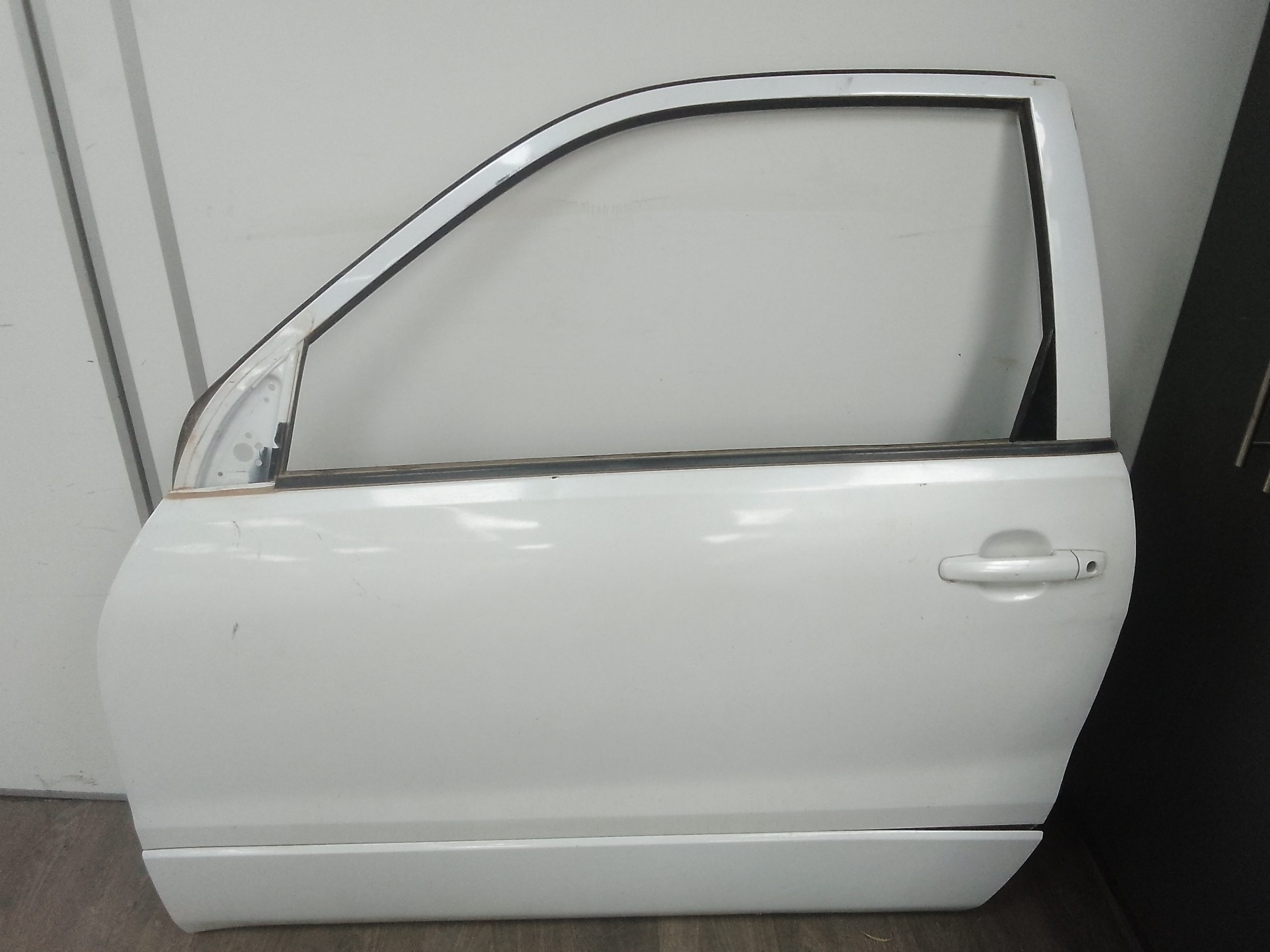 Puerta delantera izquierda suzuki grand vitara (jb/jt)(2005->)