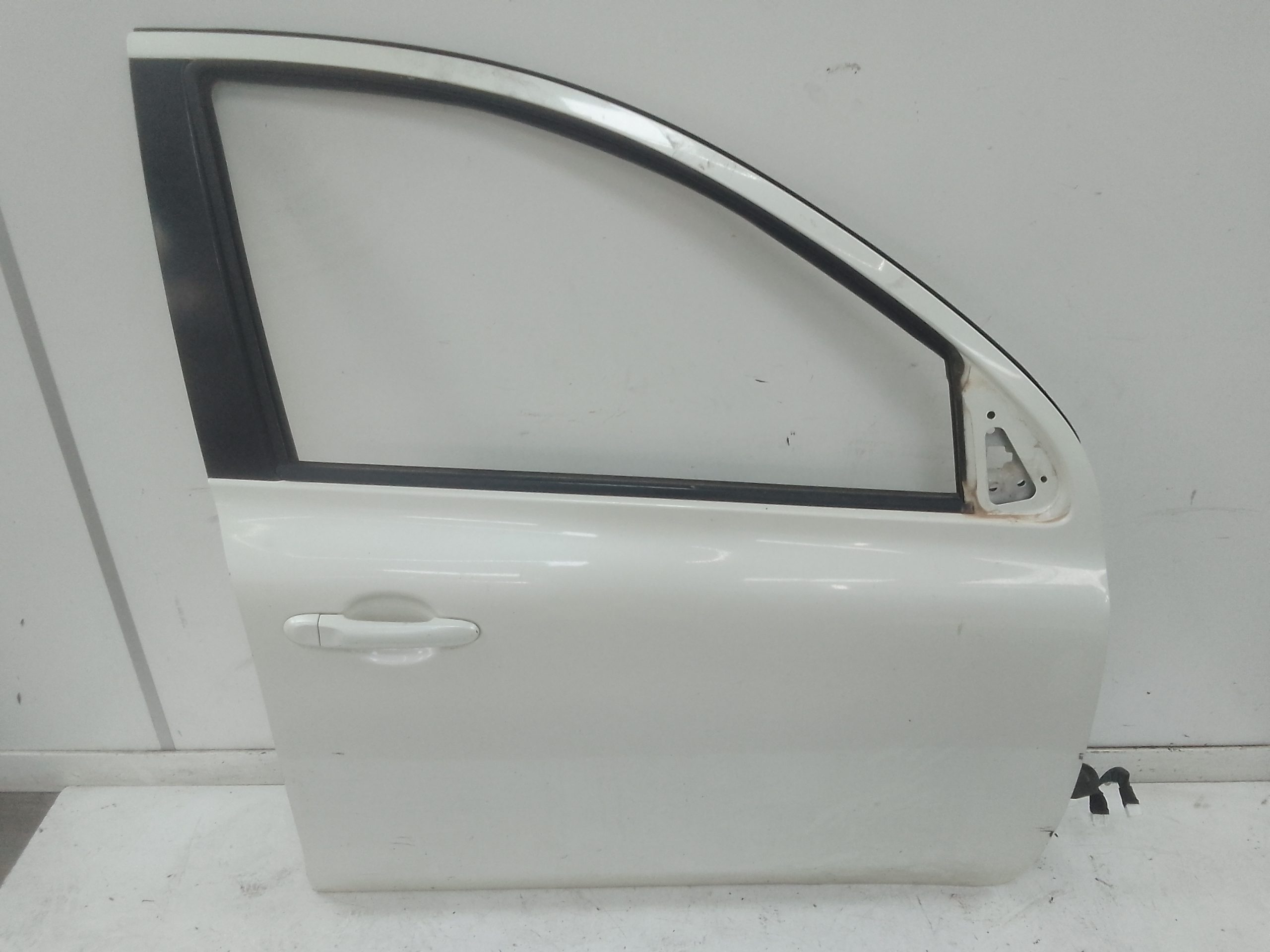 Puerta delantera derecha nissan micra iv (k13k/kk)(07.2010->)