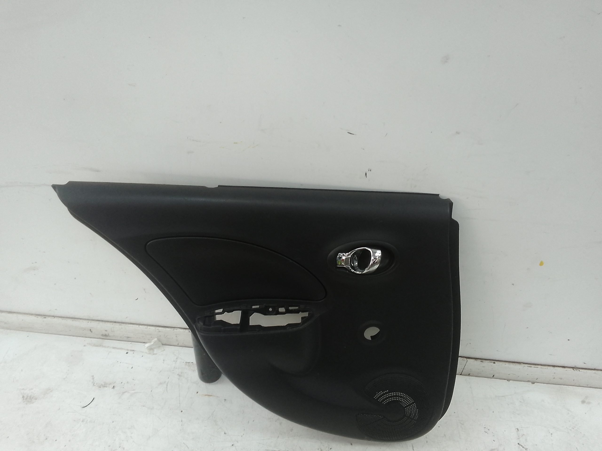 Guarnecido puerta trasera izquierda nissan micra iv (k13k/kk)(07.2010->)