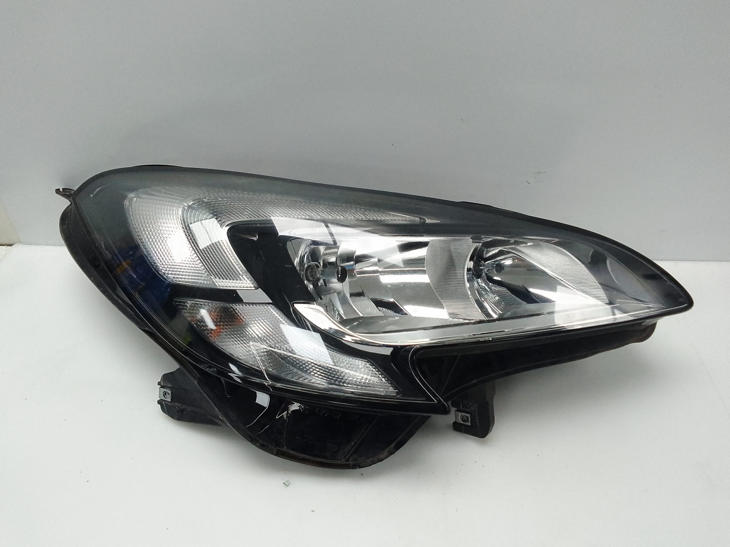 Faro derecho opel corsa e (2014->)