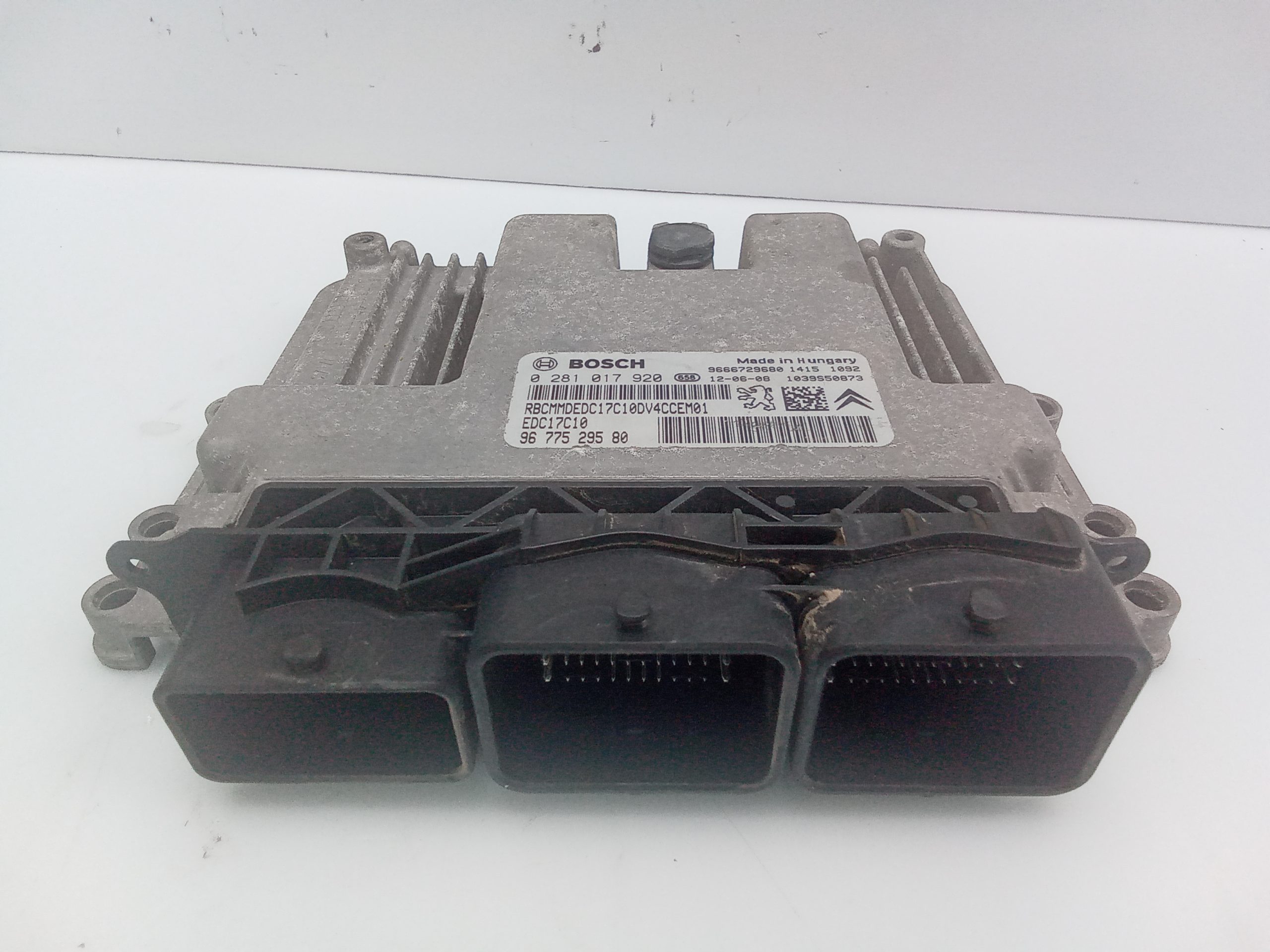 Centralita motor uce peugeot 208 (01.2012->)