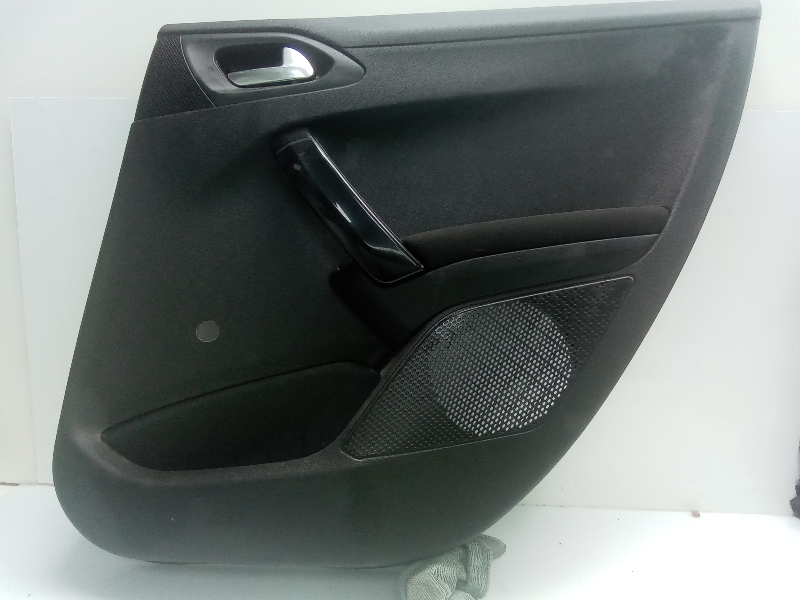 Guarnecido puerta trasera izquierda peugeot 208 (01.2012->)