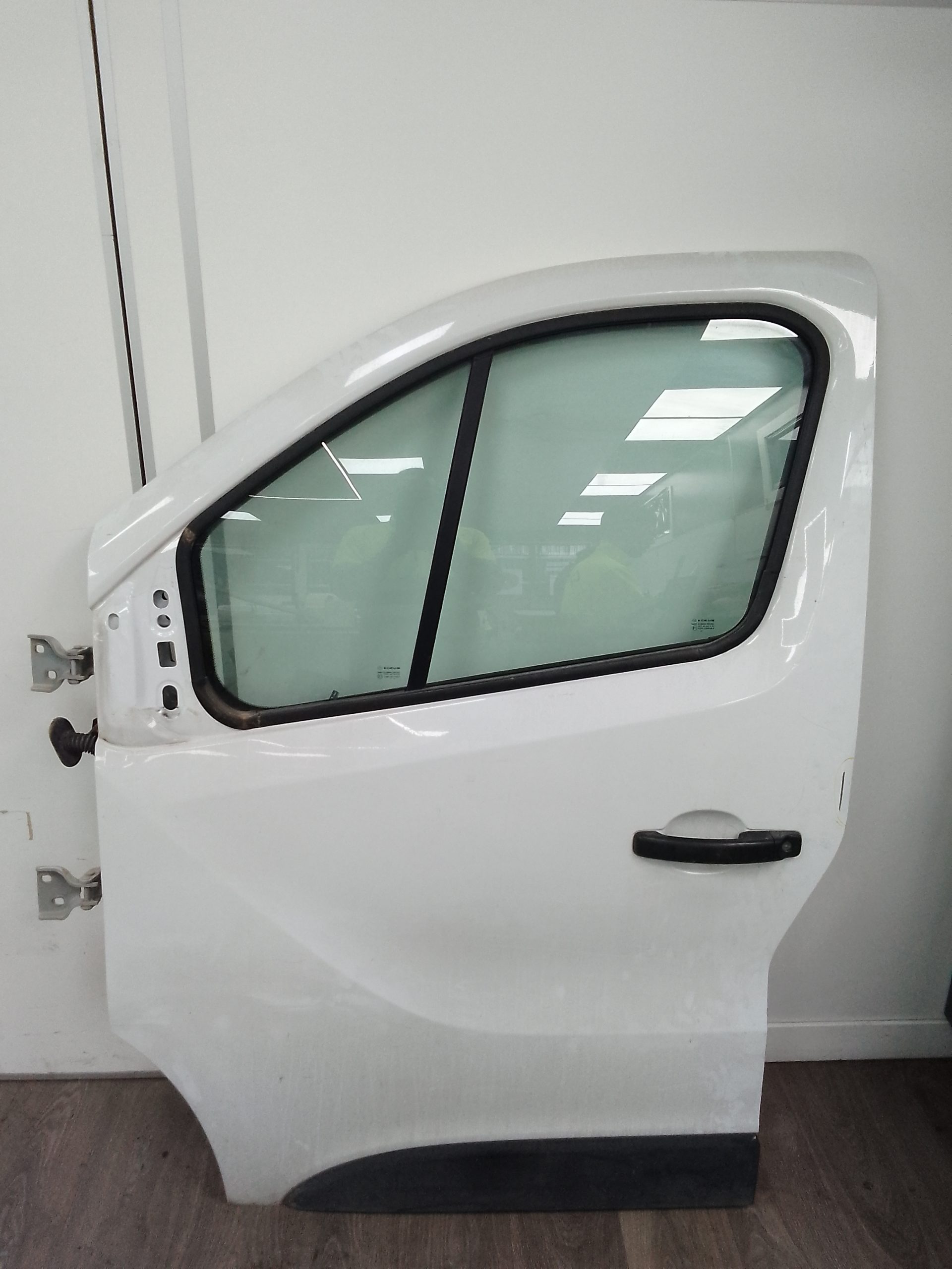 Puerta delantera izquierda renault trafic iii furgón (06.2014->)