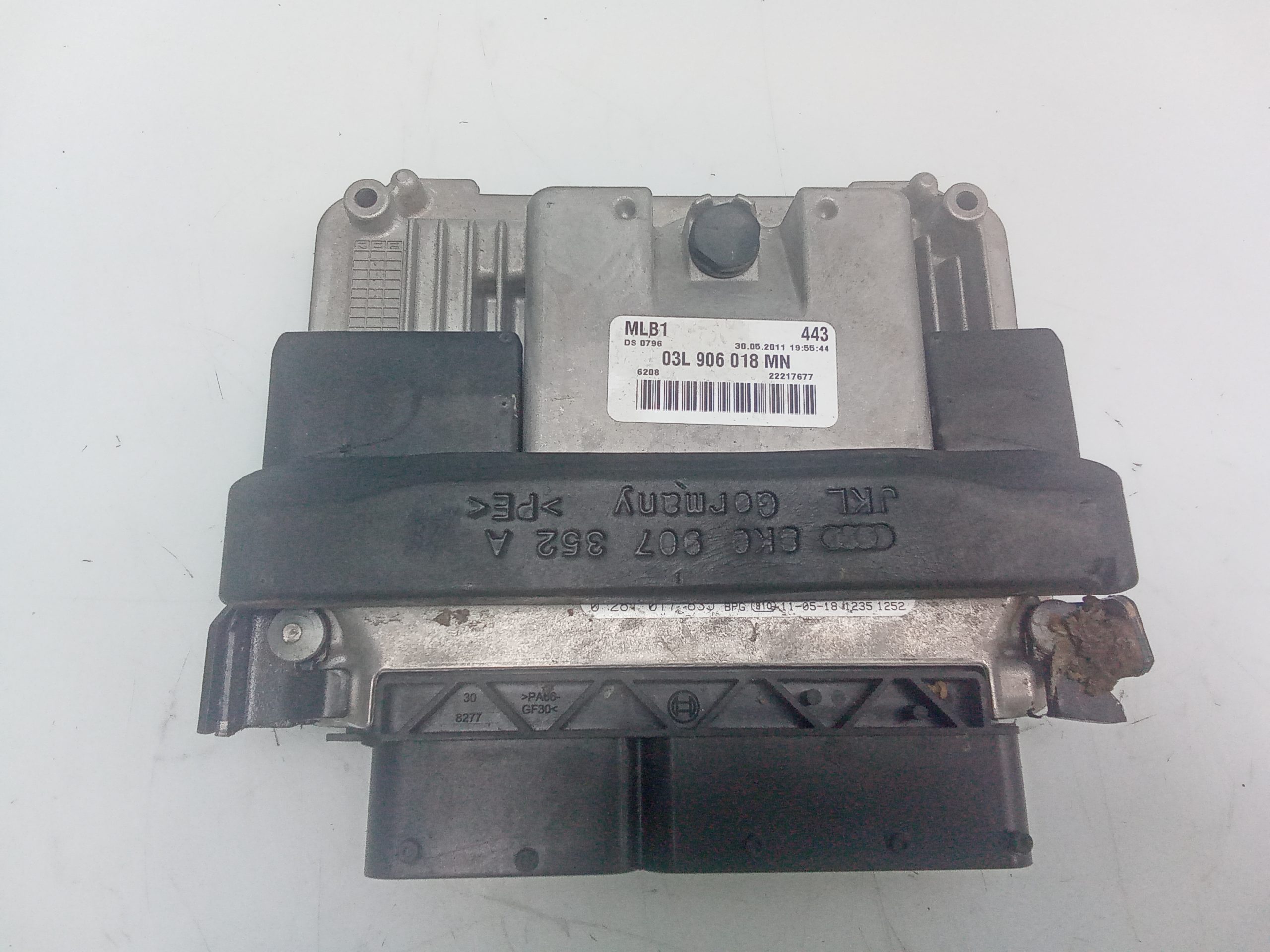 Centralita motor uce audi q5 (8r)(2008->)