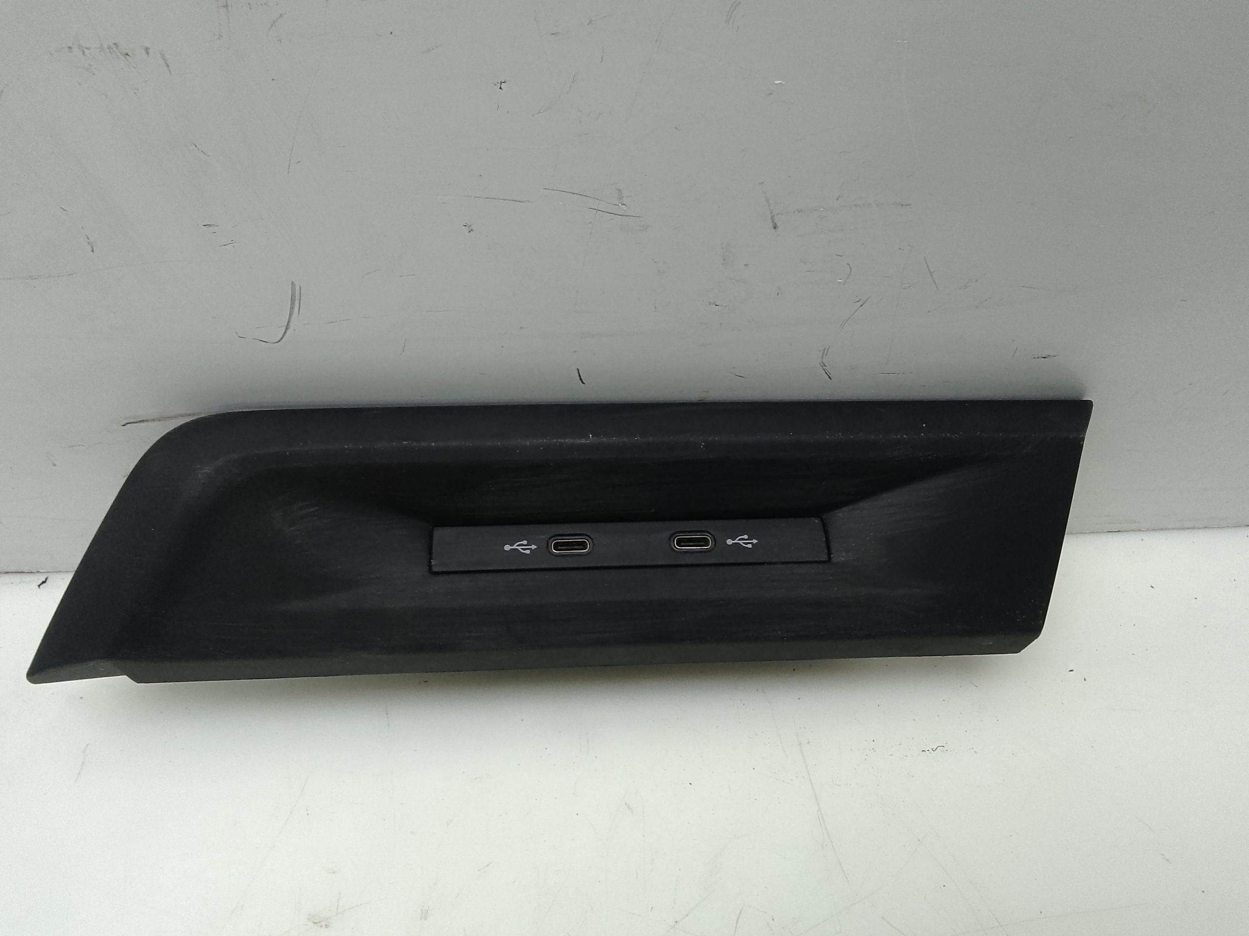 Puerto usb aux volkswagen golf viii berlina (cd1)(12.2019->)