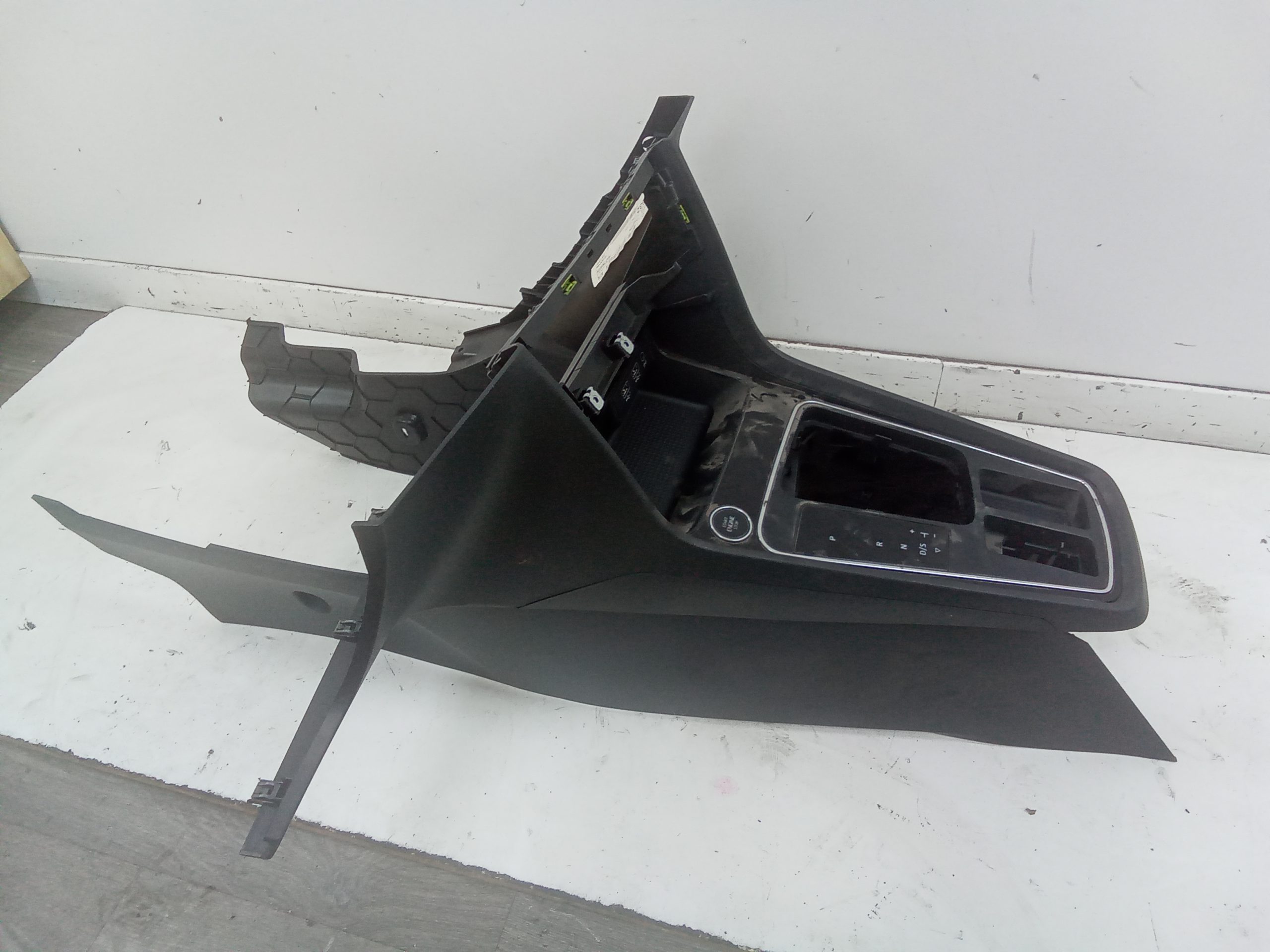 Consola central seat leon (5f1)(09.2012->)