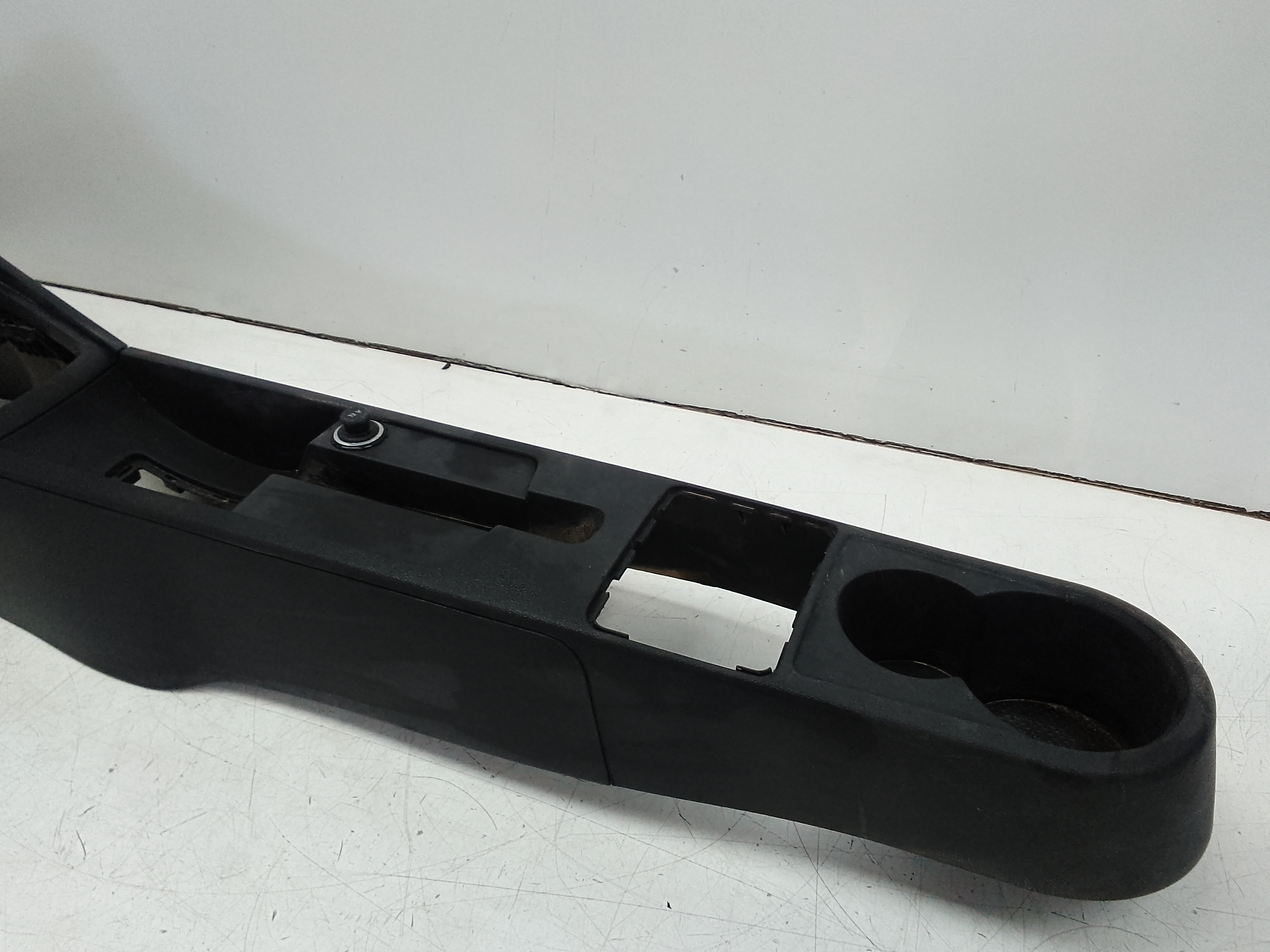 Consola central seat toledo (kg3)(07.2012->)